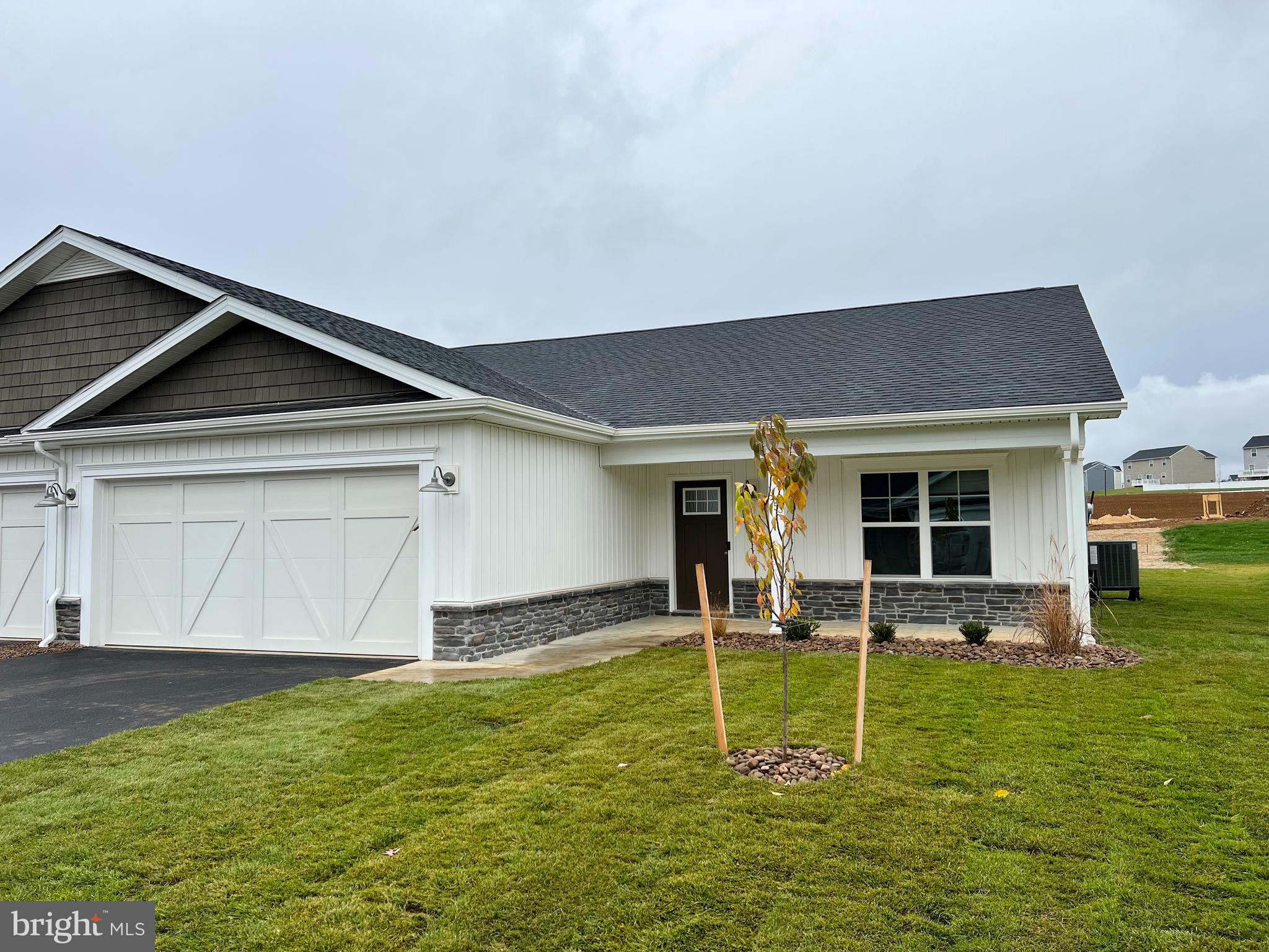 CARDINAL POINTE - Residential