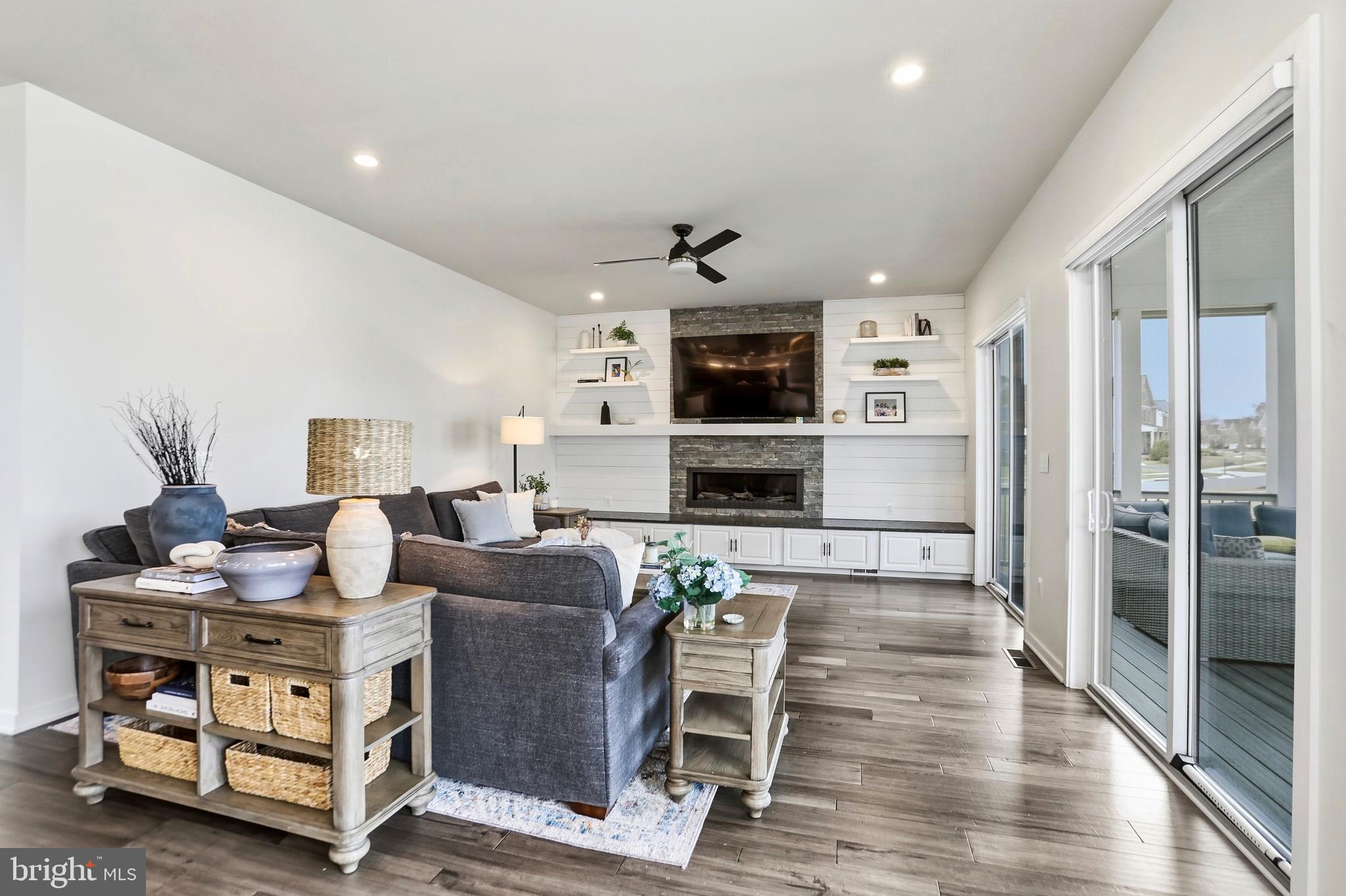 LENAH MILL - Residential