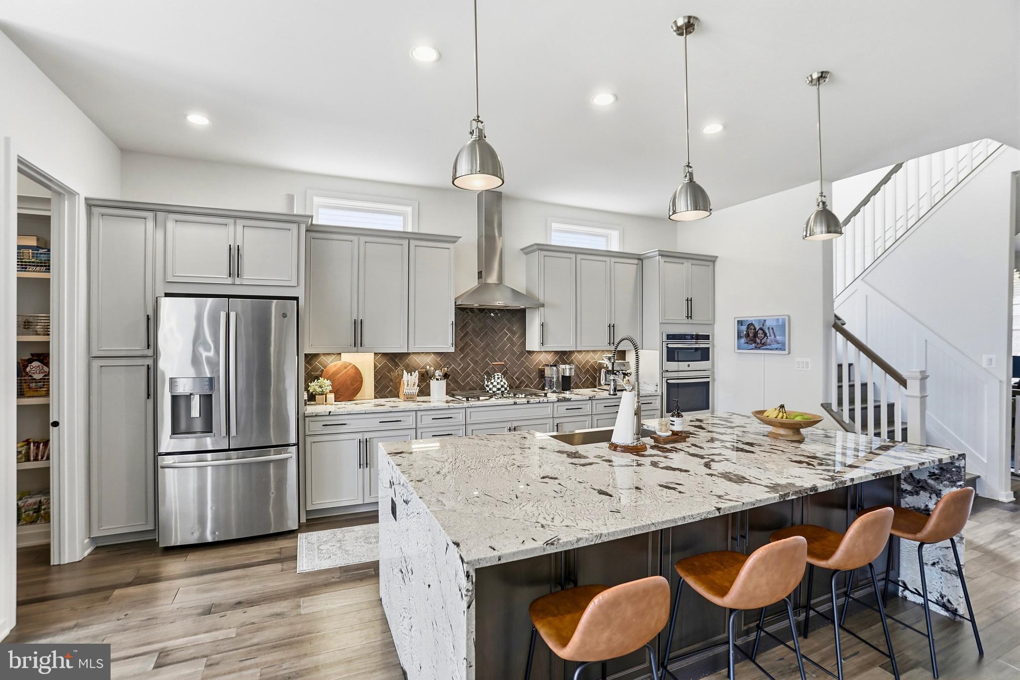 LENAH MILL - Residential