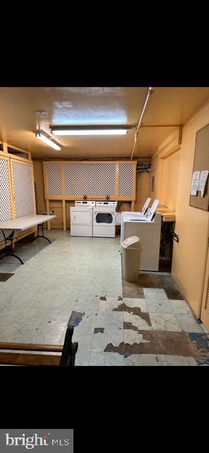 HERITAGE KNOLL - Residential