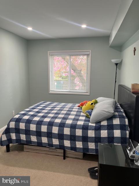 HERITAGE KNOLL - Residential