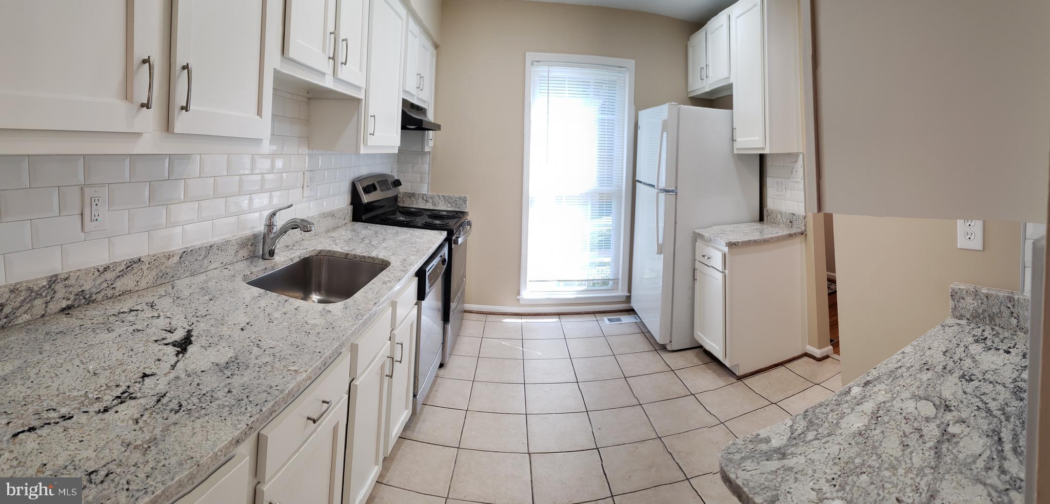 11949 BARGATE COURT 11949