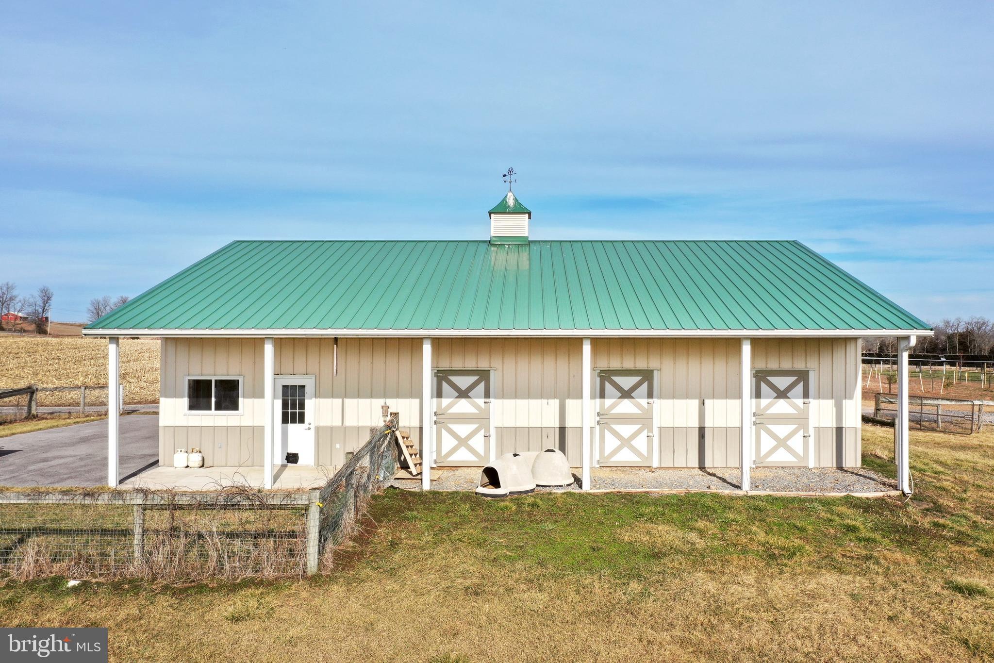 STRABAN TOWNSHIP - Farm