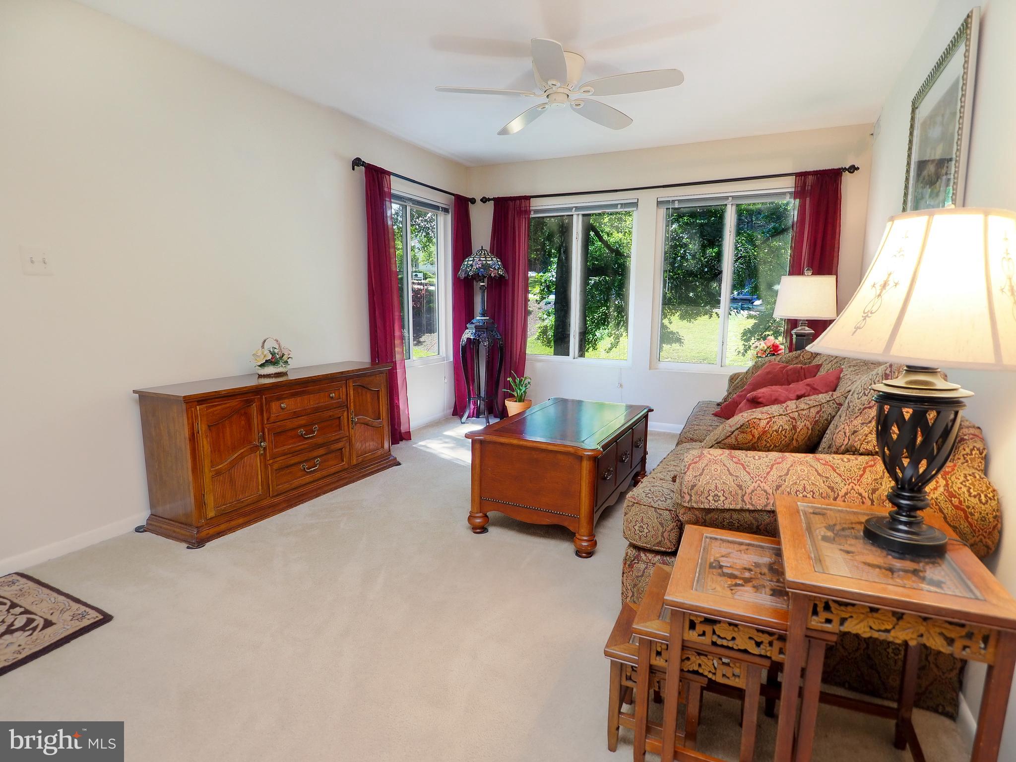 BURKE CENTRE STATION COMMONS - Residential