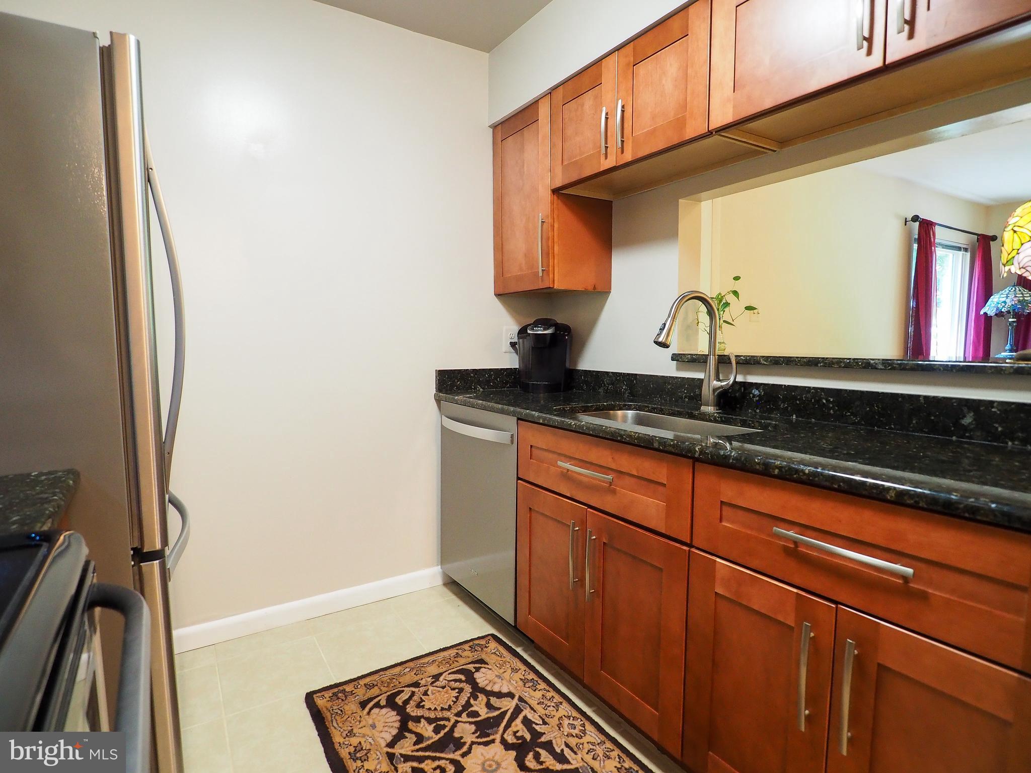 BURKE CENTRE STATION COMMONS - Residential