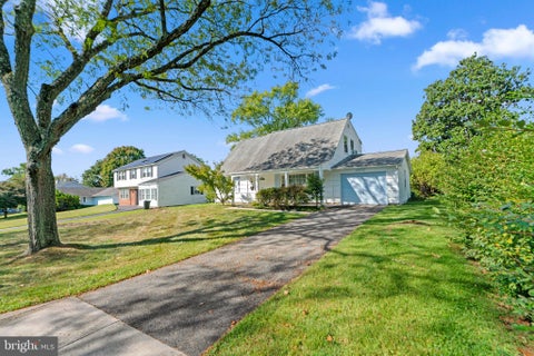 Photo of 2802 Farris Lane, BOWIE, MD 20715 (MLS # MDPG2216318)