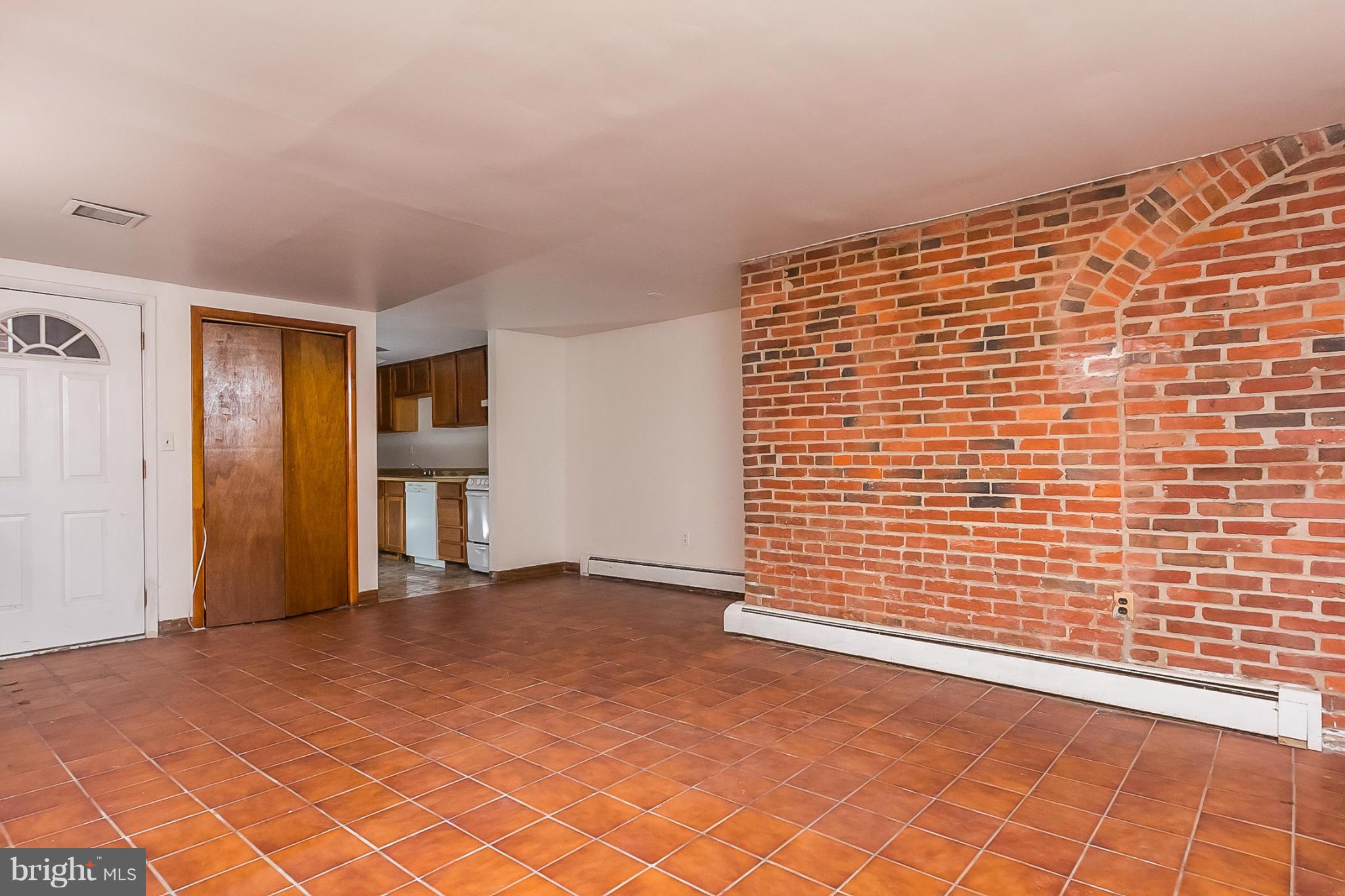 BOLTON HILL HISTORIC DISTRICT - Residential Income