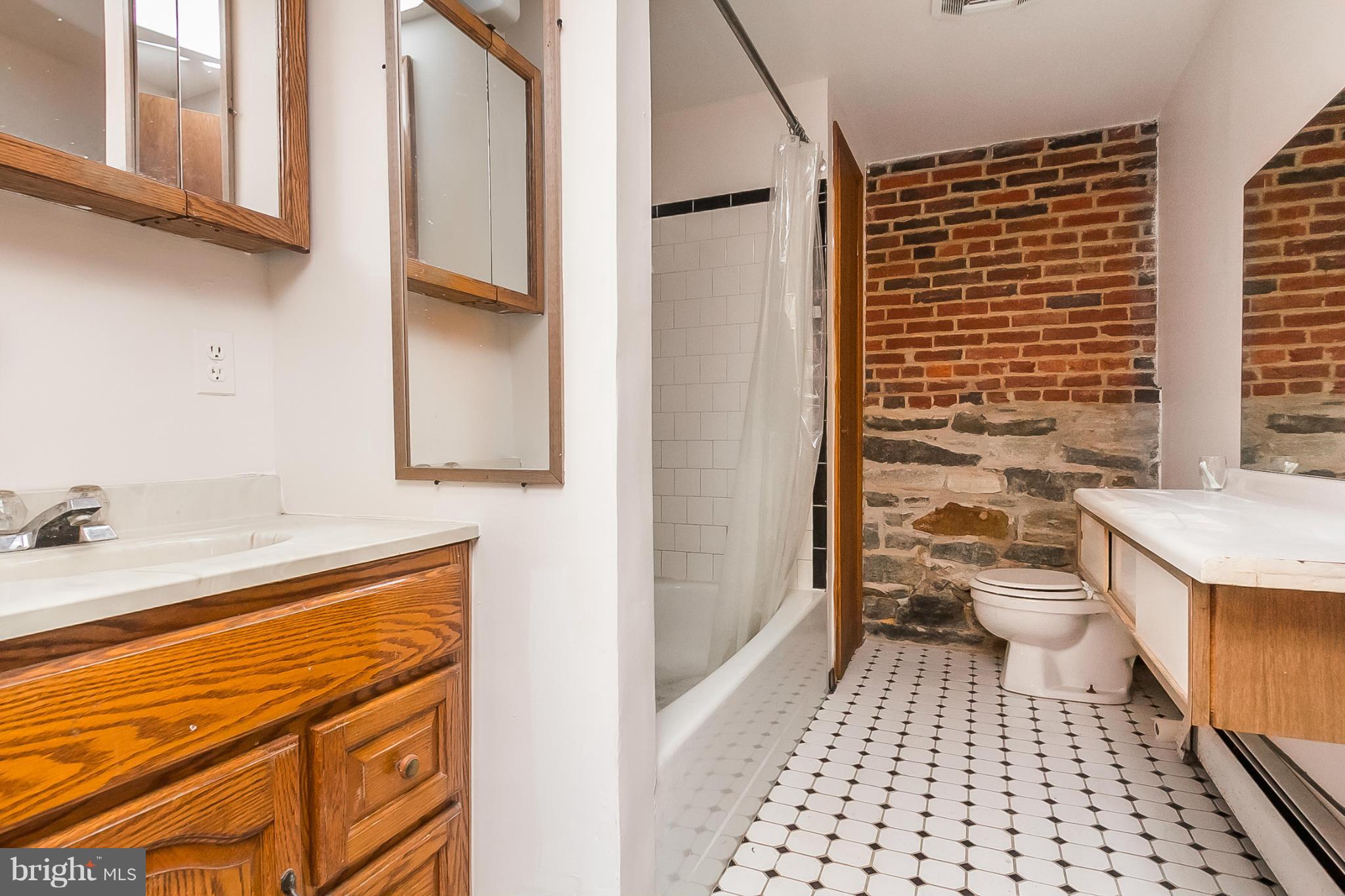 BOLTON HILL HISTORIC DISTRICT - Residential Income