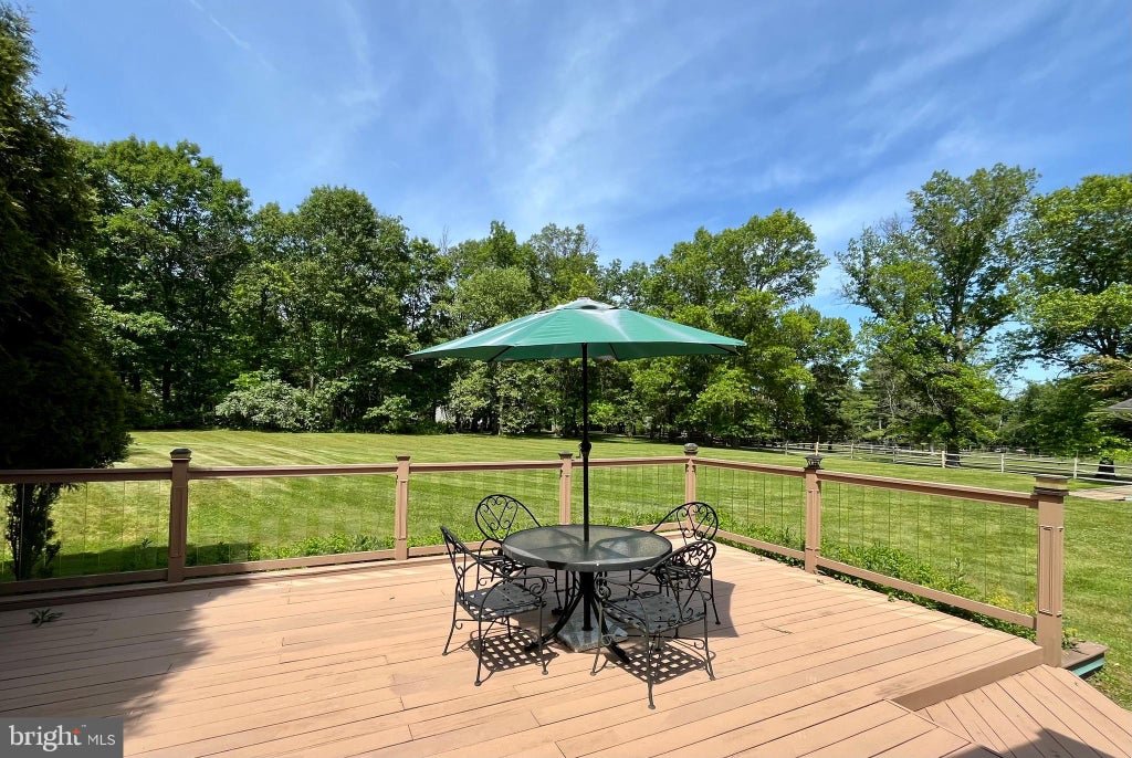 Photo of 6 Aqua Terrace, PENNINGTON, NJ 08534 (MLS # NJME2078470)