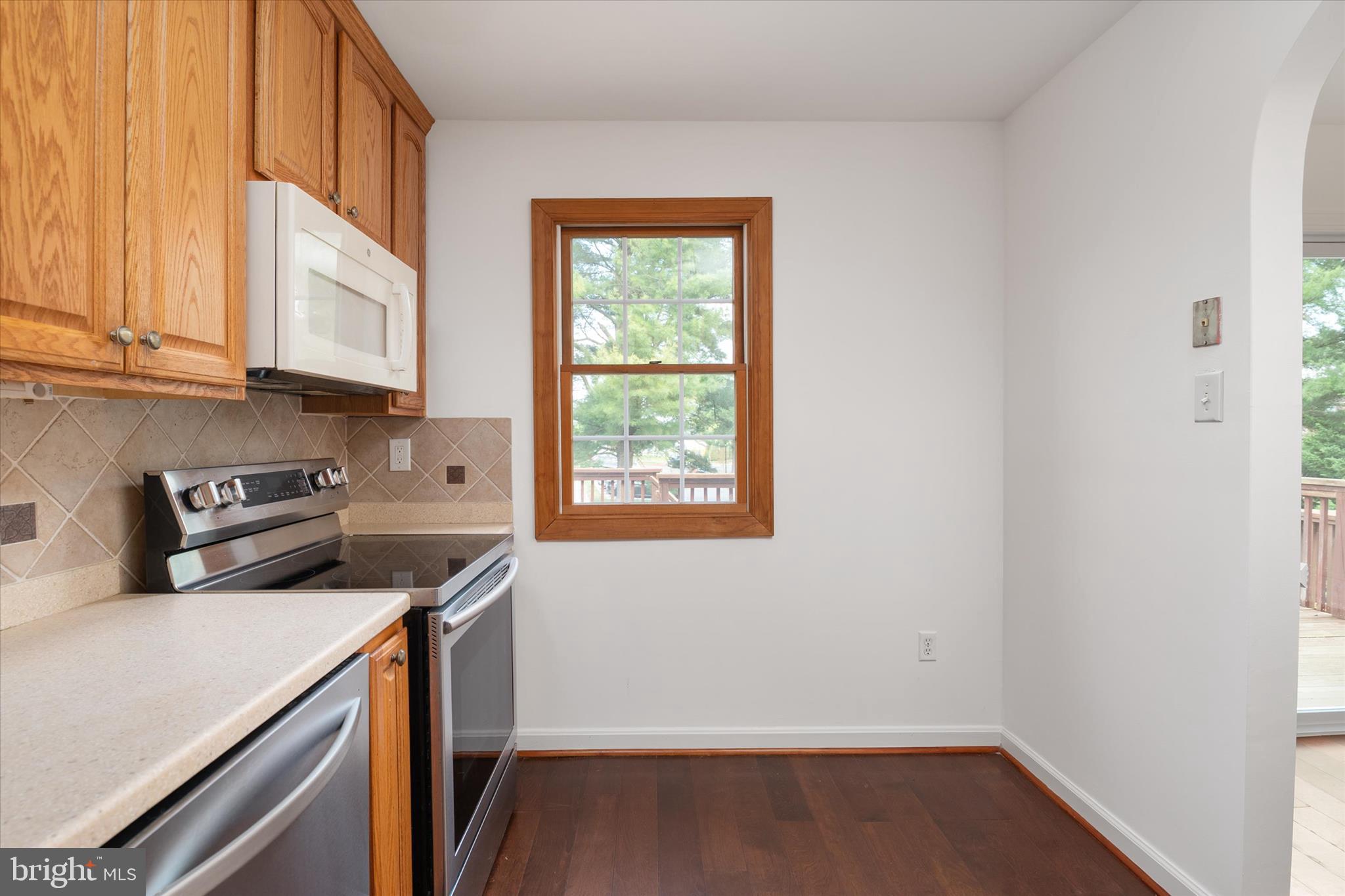 ELIZABETHS LANDING - Residential