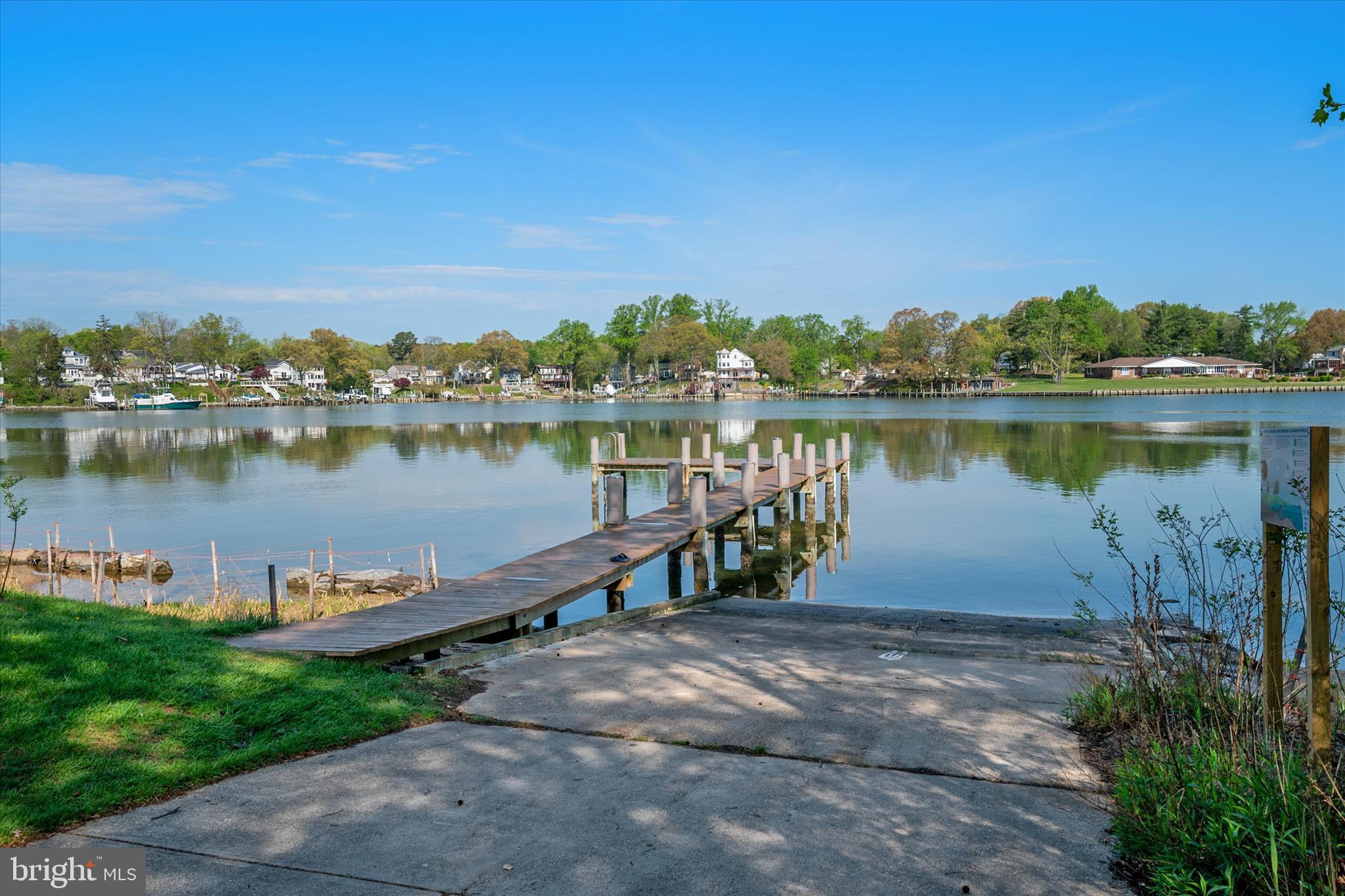 ELIZABETHS LANDING - Residential