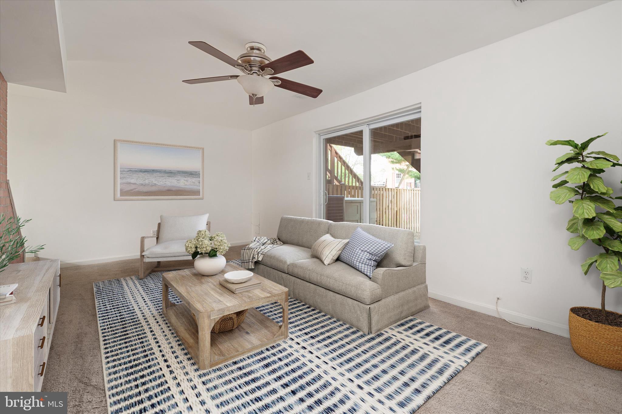 ELIZABETHS LANDING - Residential