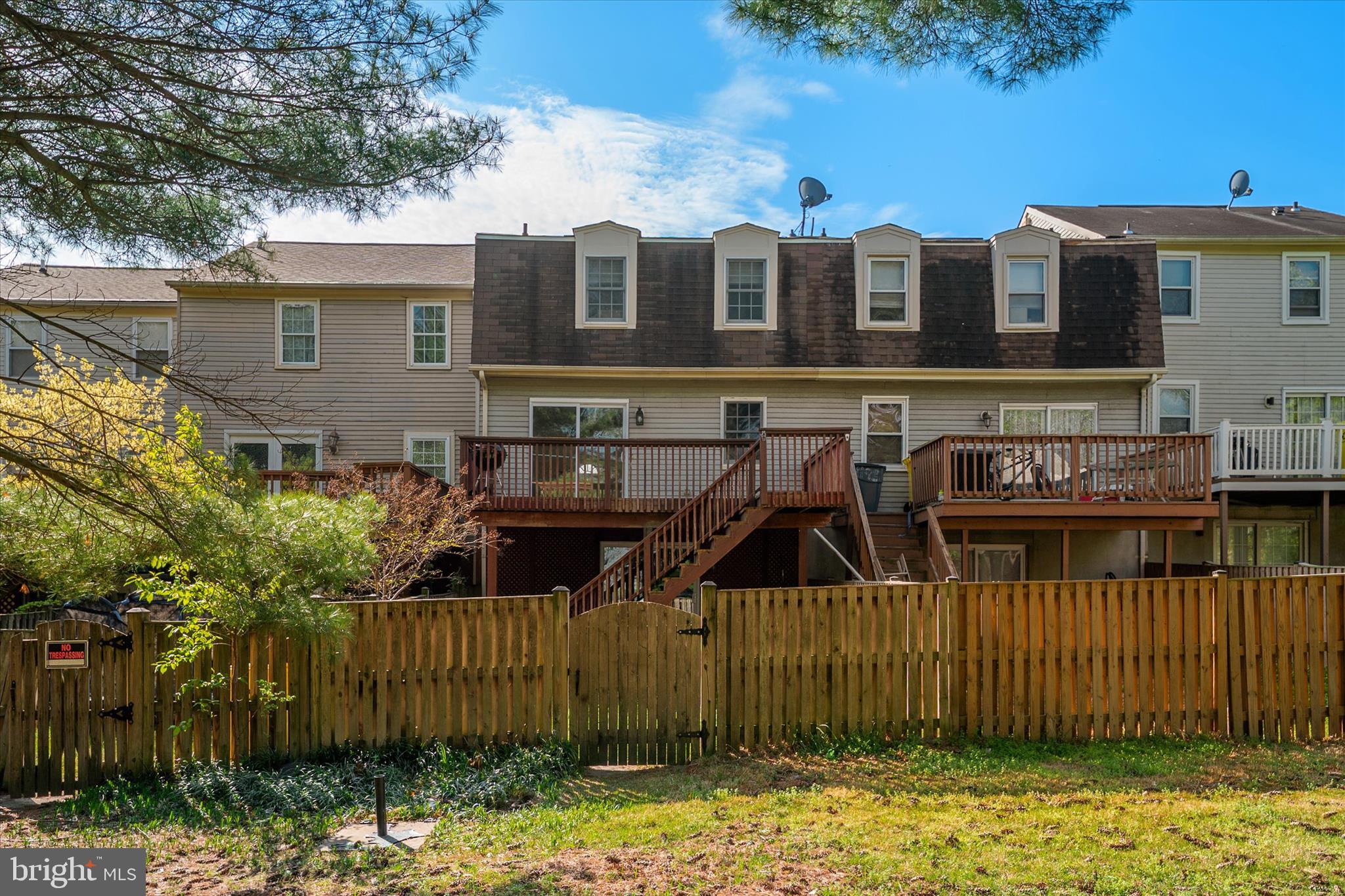 ELIZABETHS LANDING - Residential