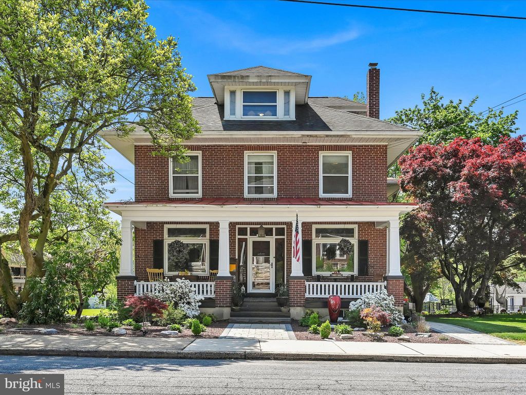 Photo of 253 E MAIN ST, ADAMSTOWN, PA 19501 (MLS # PALA2034798)