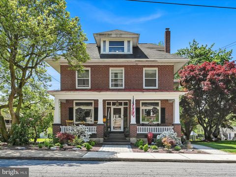 Photo of 253 E MAIN ST, ADAMSTOWN, PA 19501 (MLS # PALA2034798)