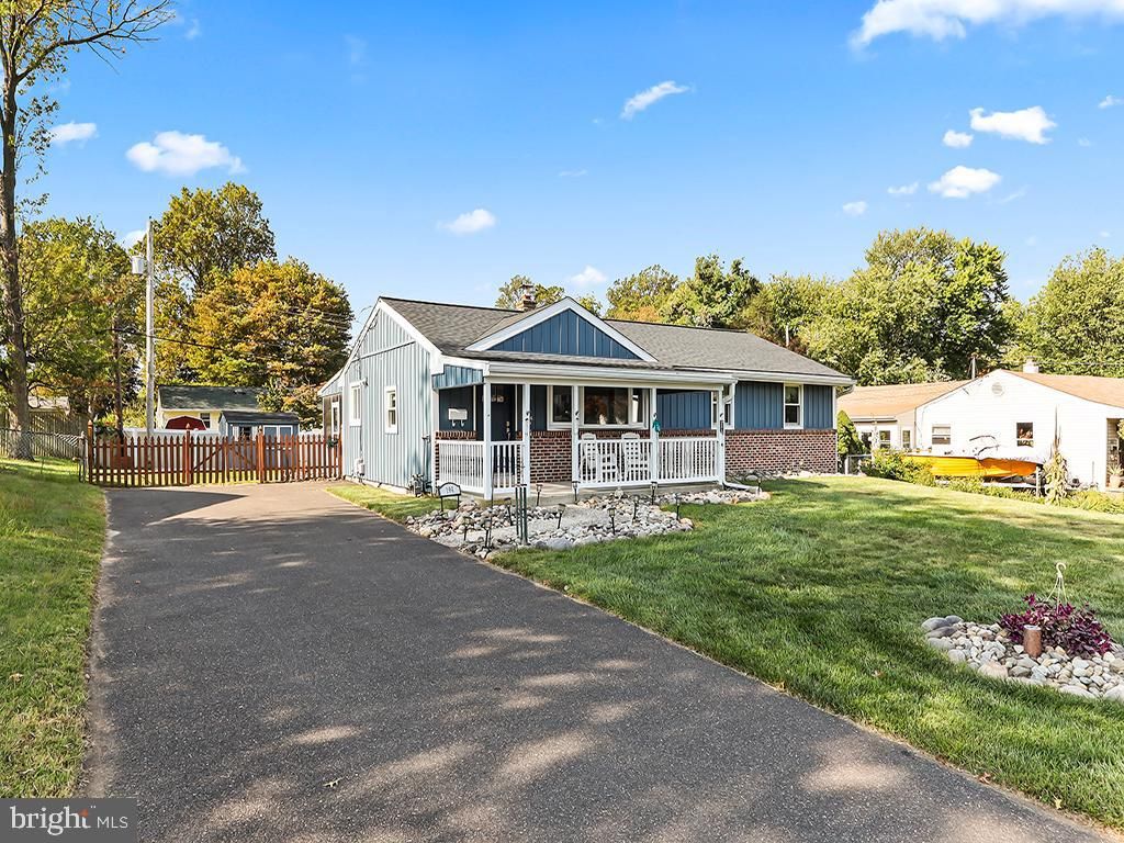 Photo of 194 Ann Lane, WARMINSTER, PA 18974 (MLS # PABU2105954)