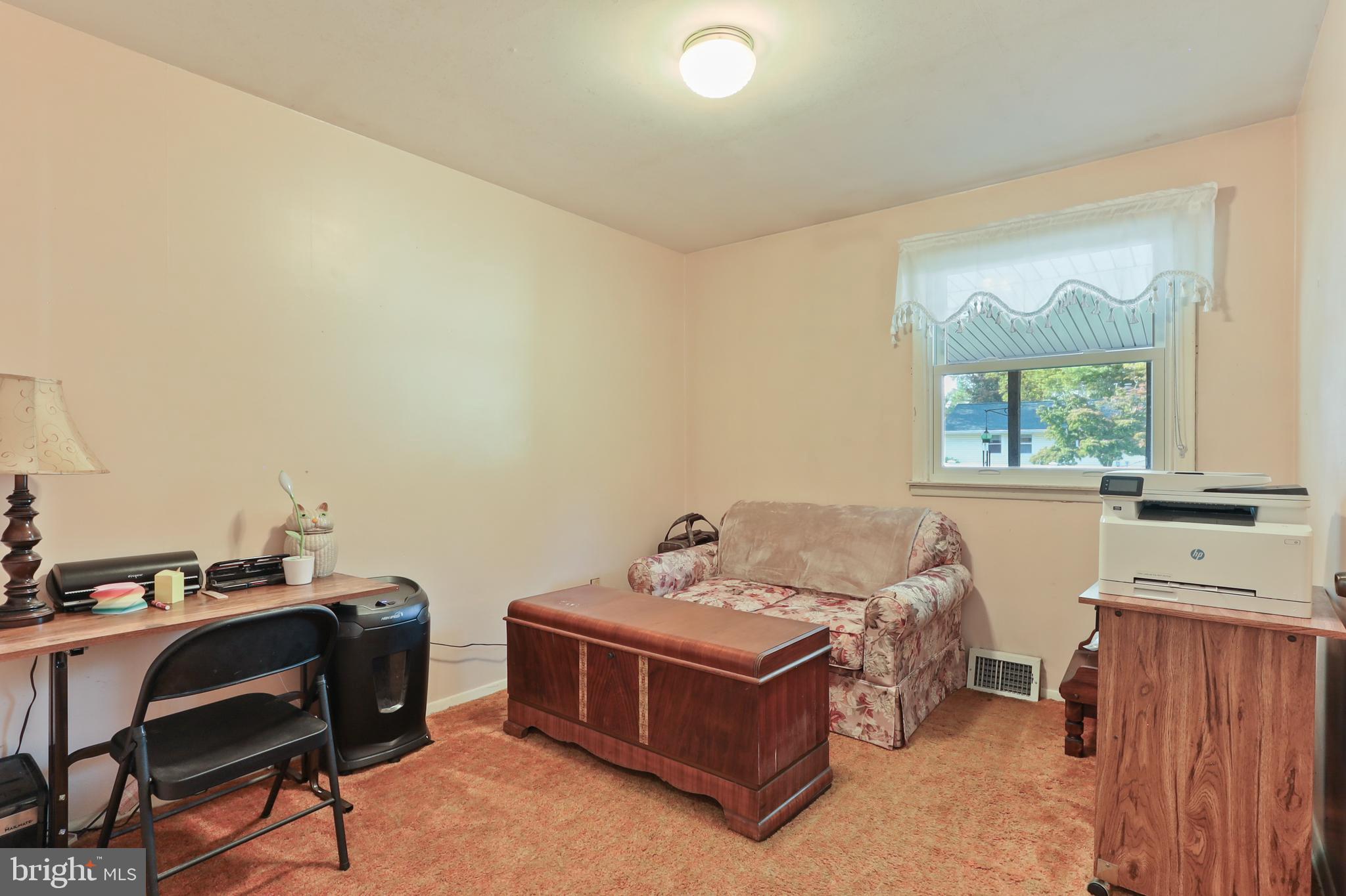 WARMINSTER HGTS - Residential