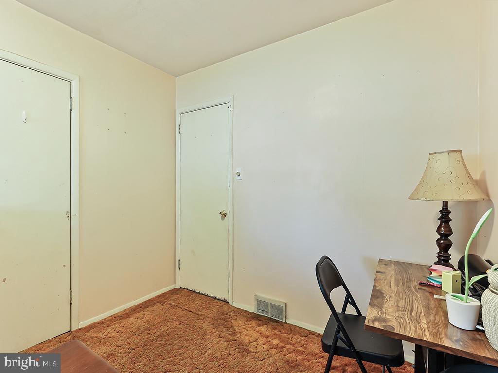 WARMINSTER HGTS - Residential