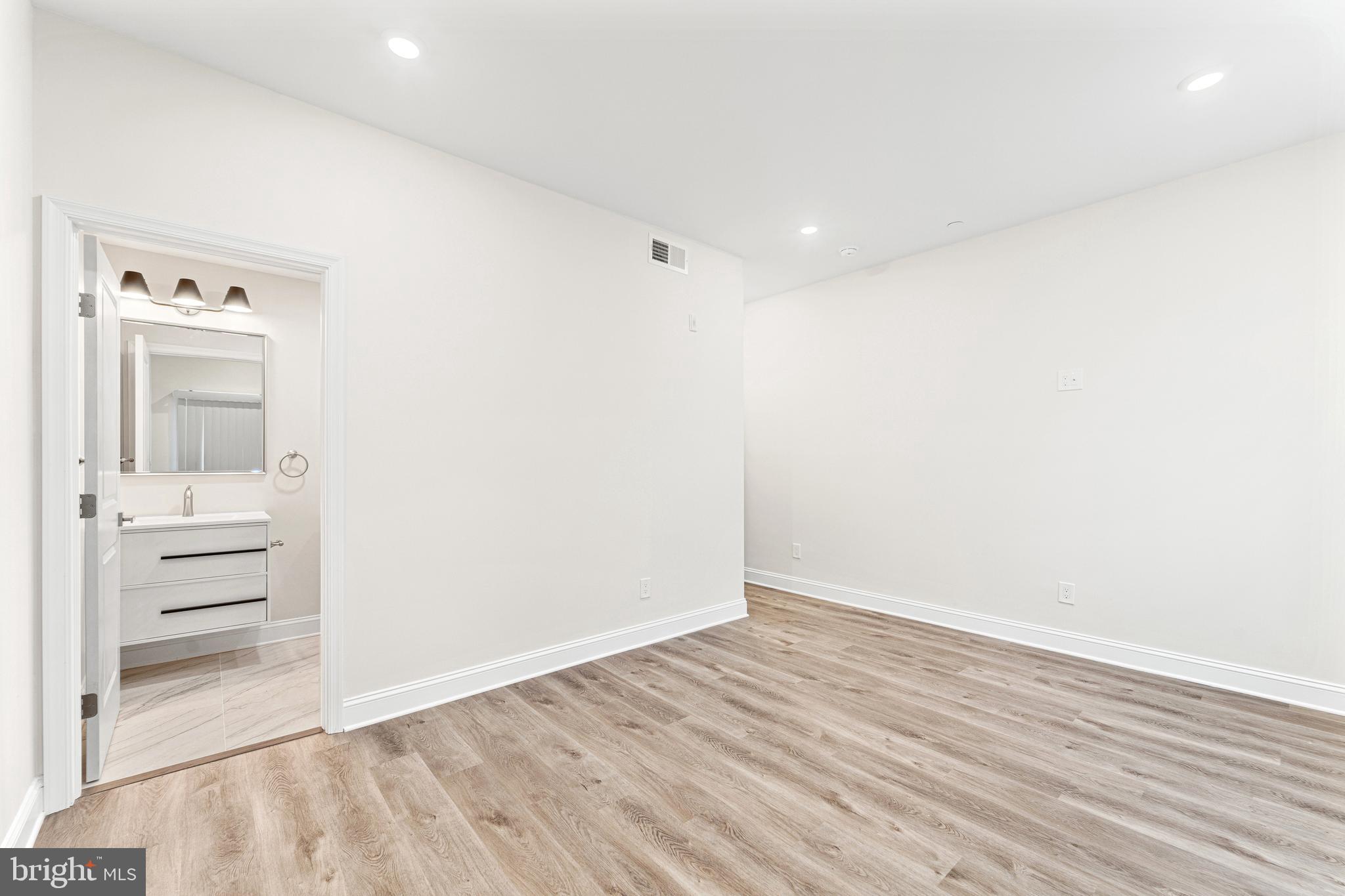 SHARSWOOD - Residential Lease