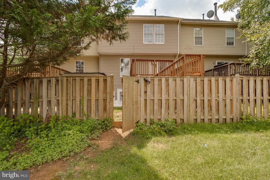 POTOMAC LAKES - Residential