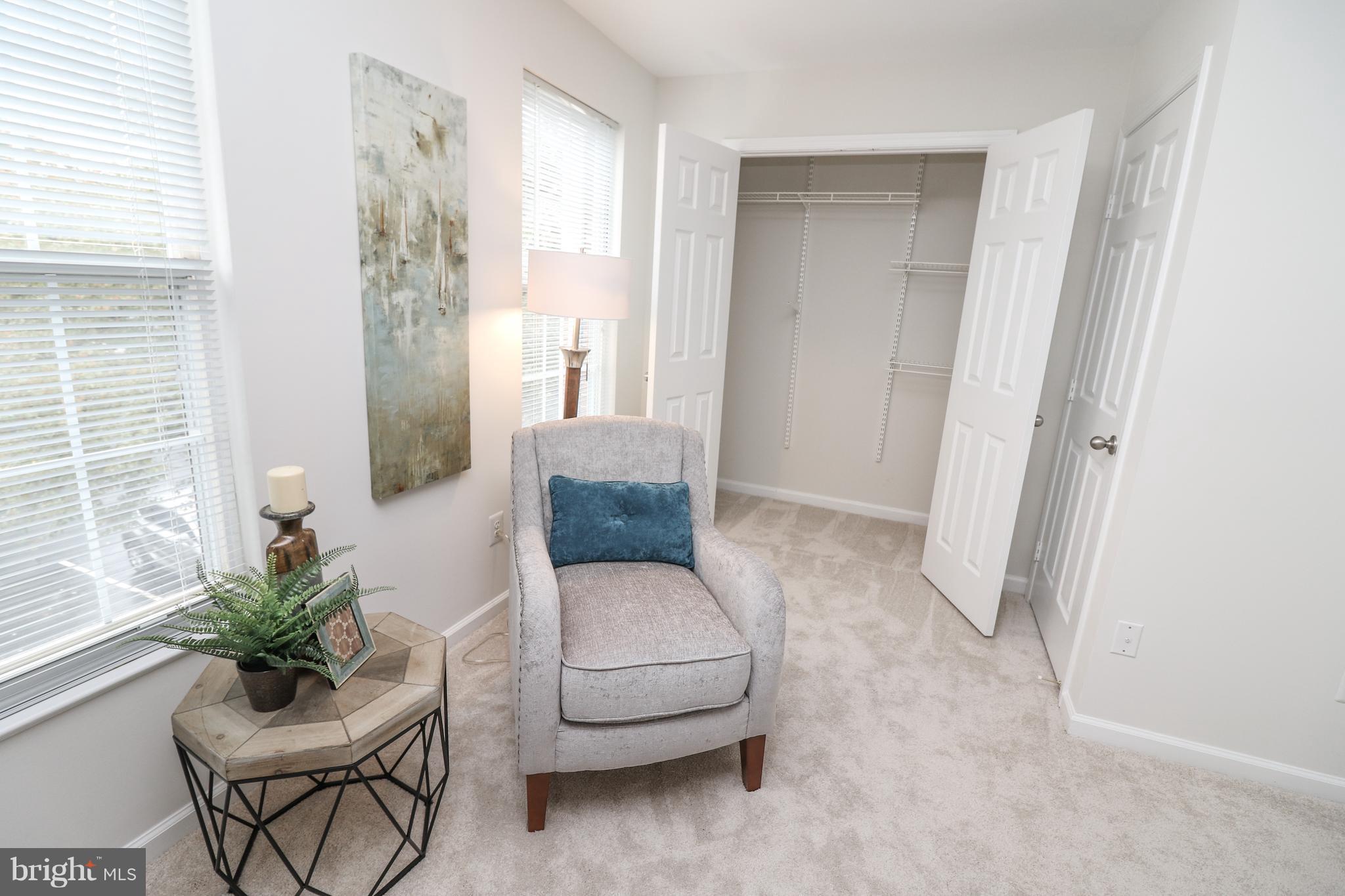 POTOMAC LAKES - Residential