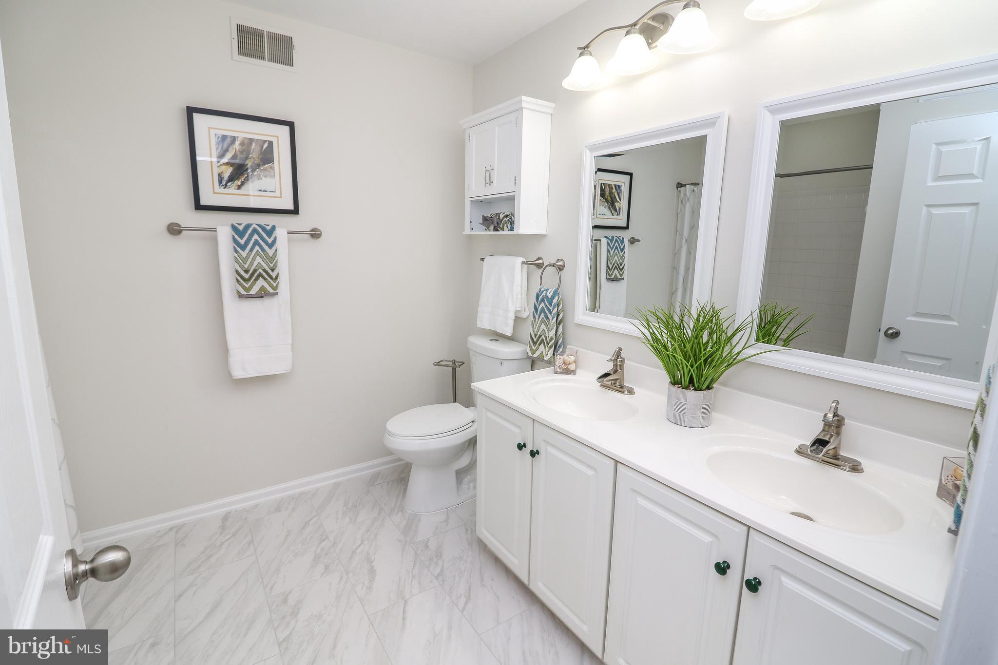 POTOMAC LAKES - Residential