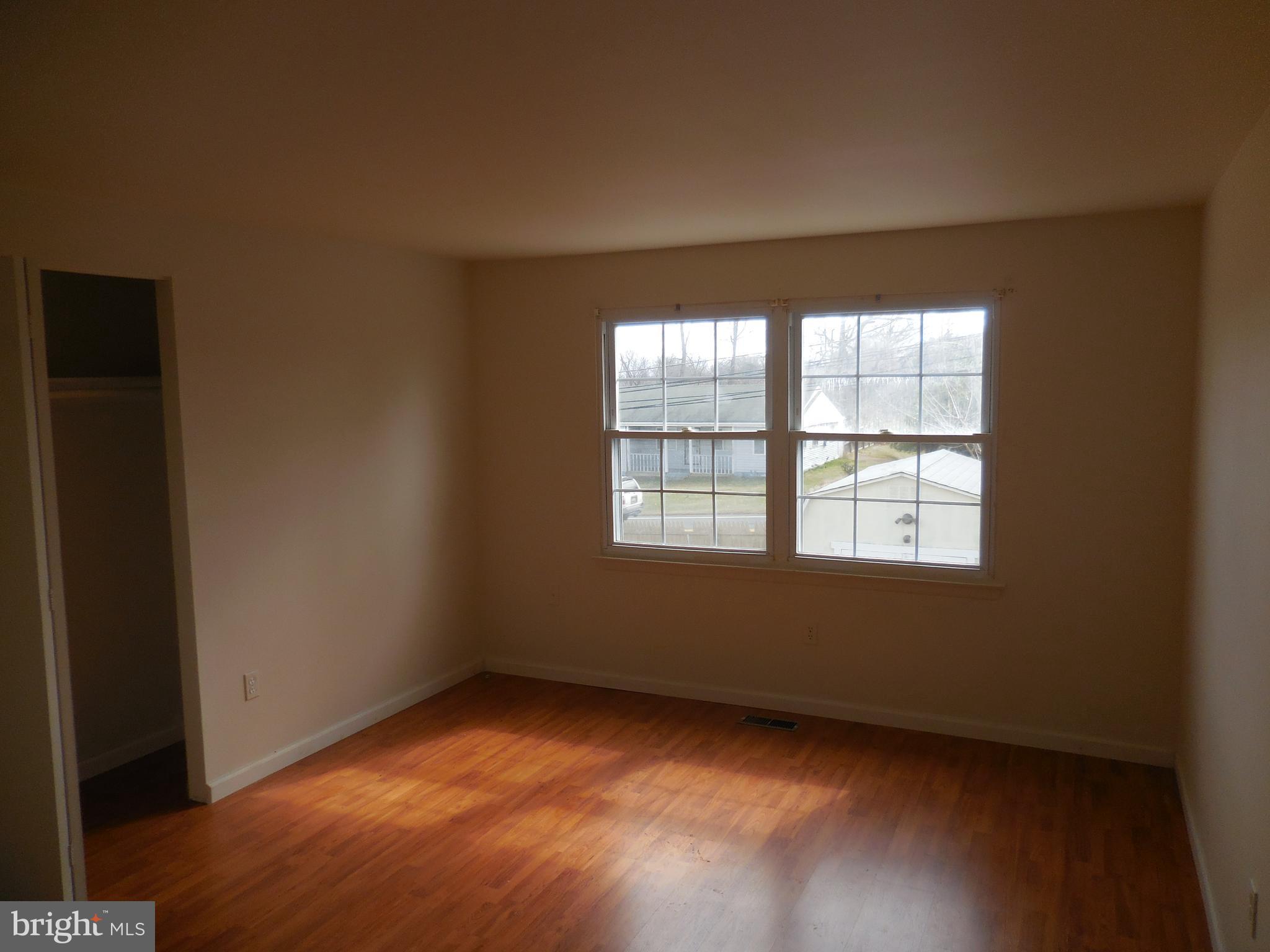 KINGS COURT - Residential