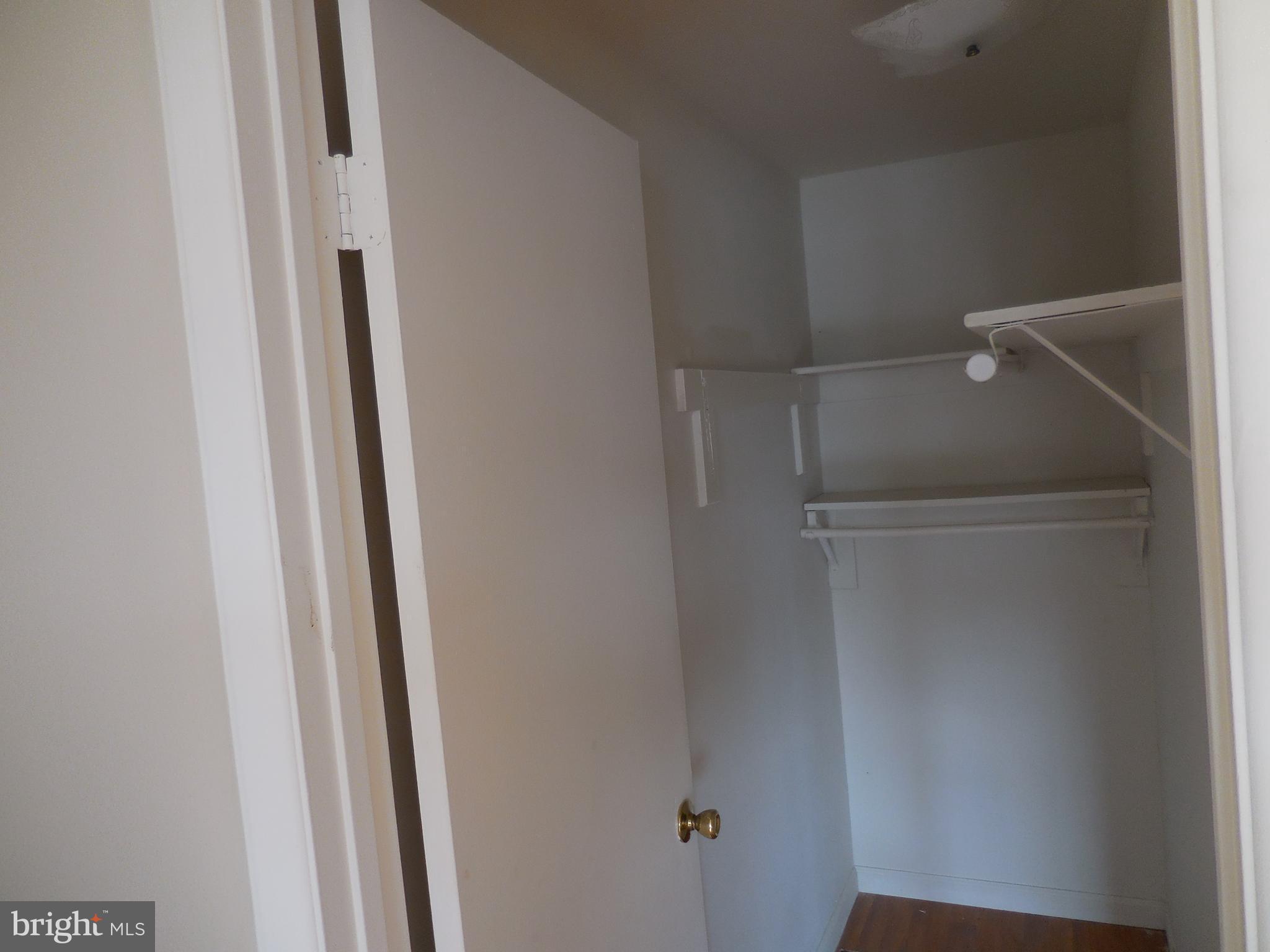 KINGS COURT - Residential