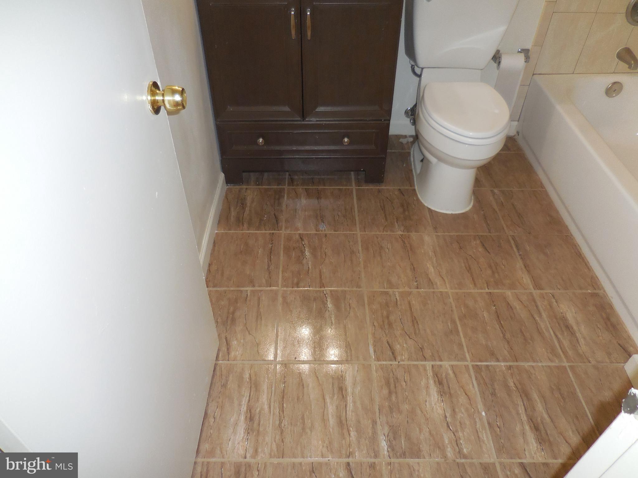 KINGS COURT - Residential