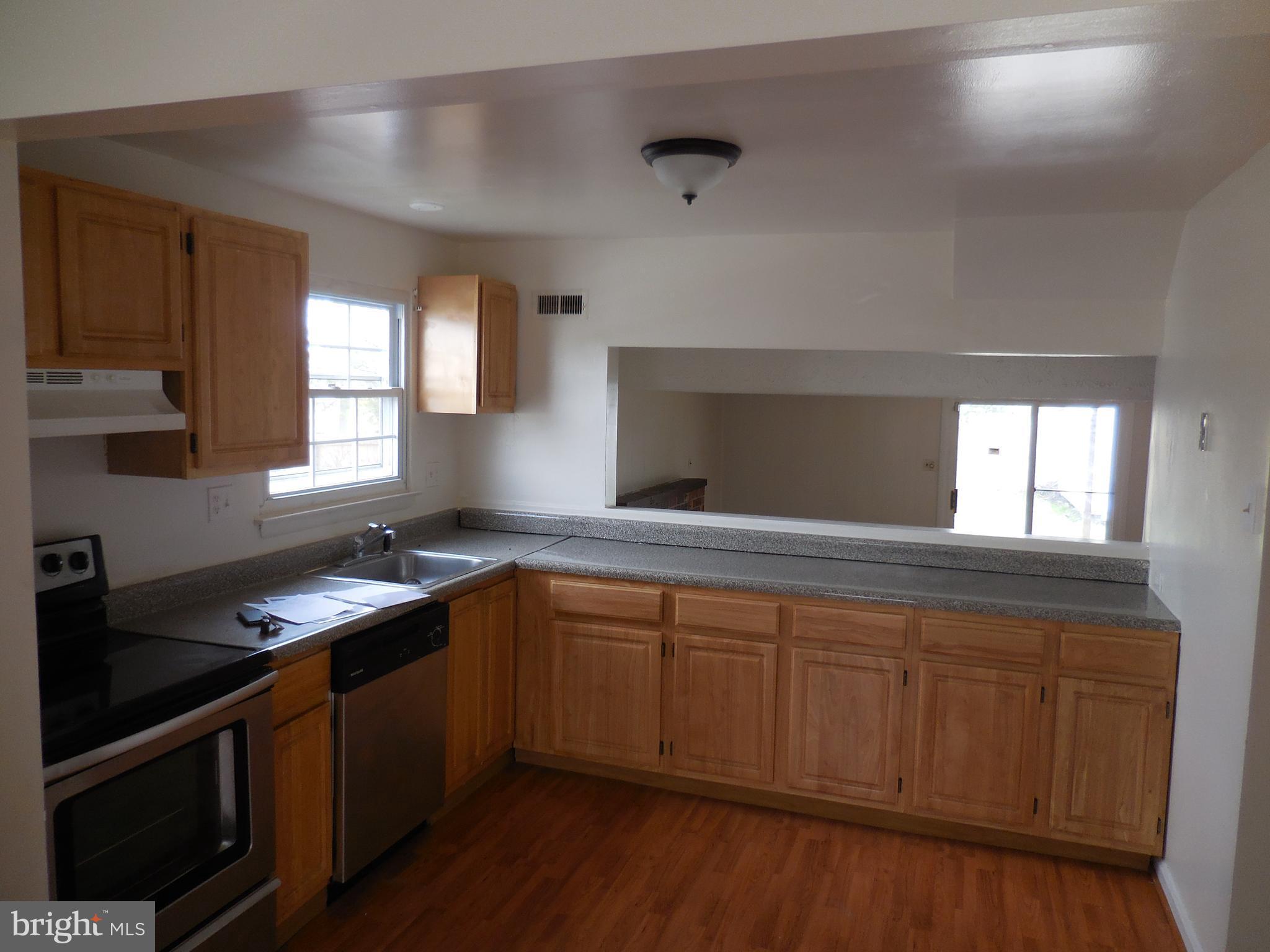 KINGS COURT - Residential