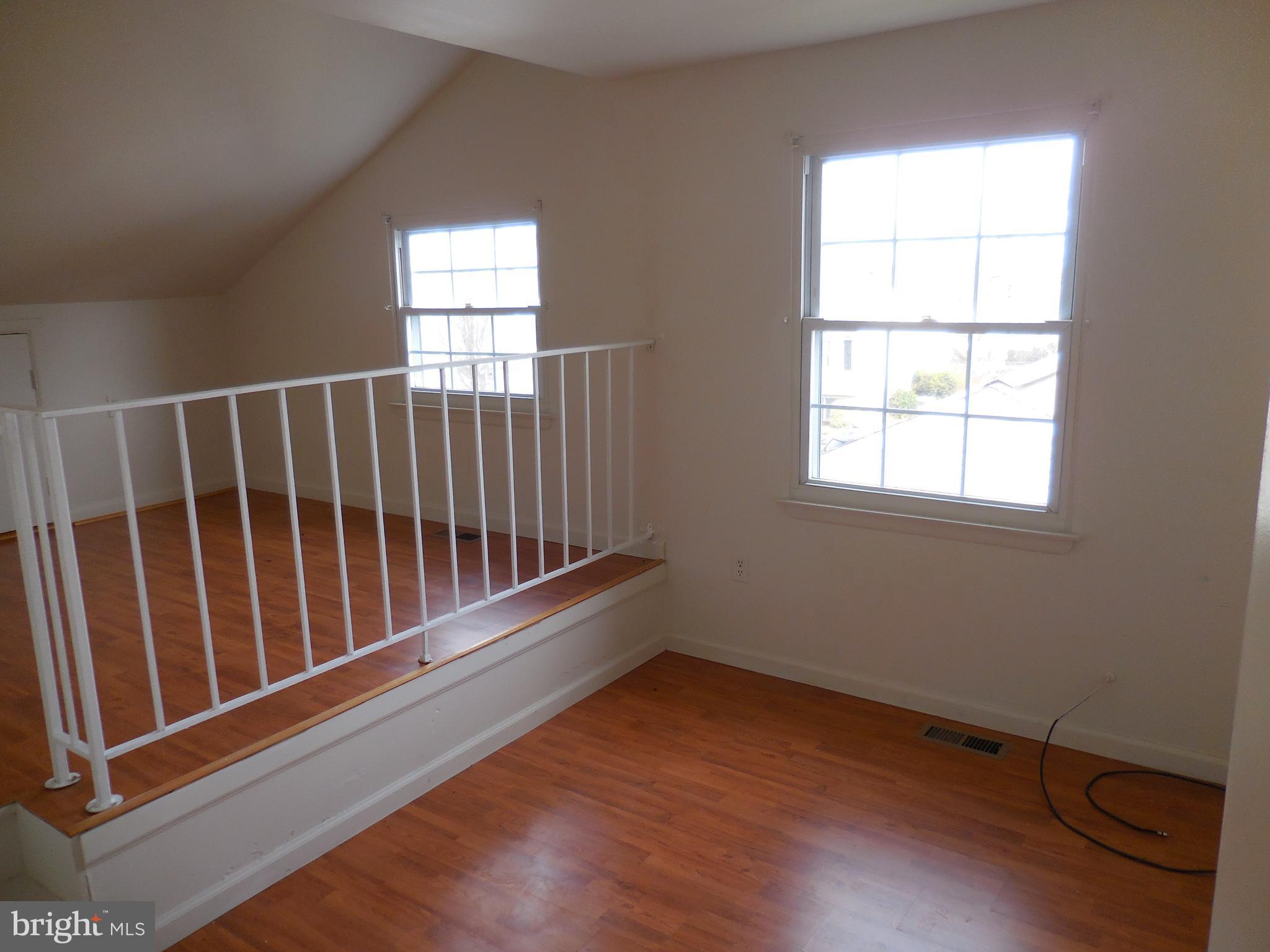 KINGS COURT - Residential