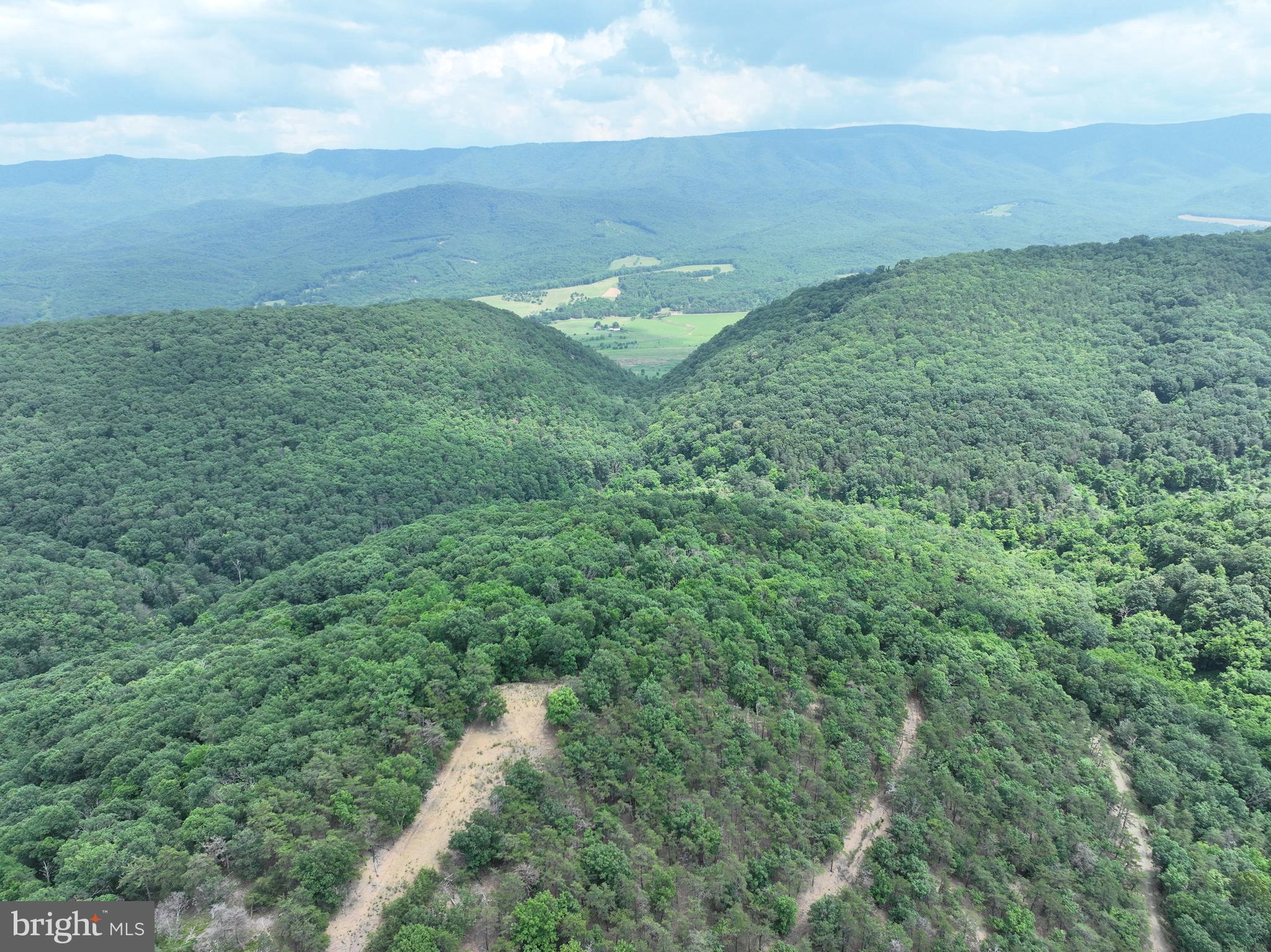 127.40 AC SECTOR ROAD