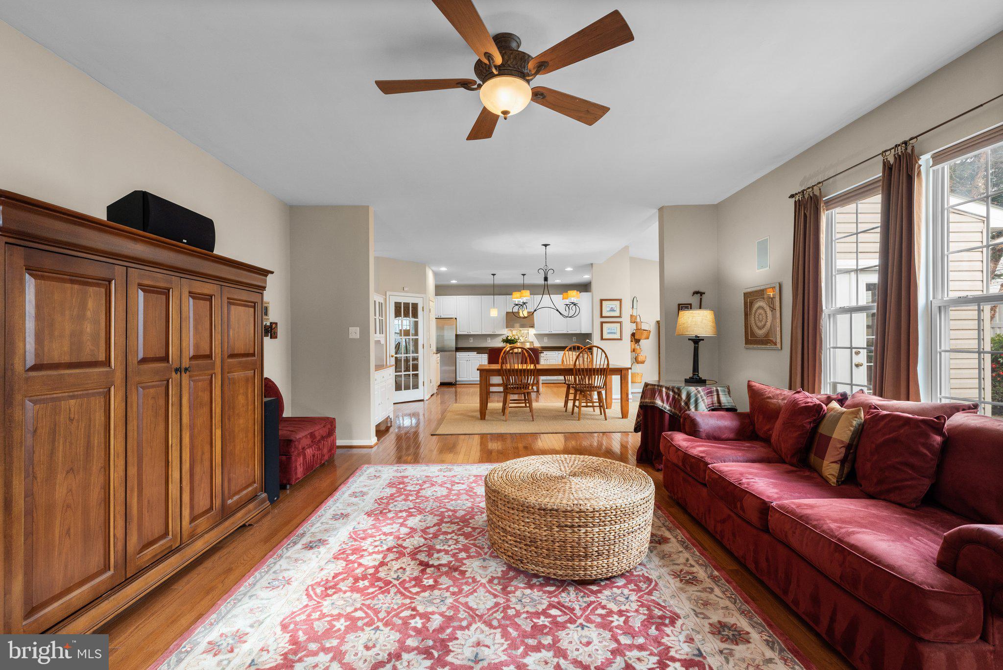 NORTHRIDGE - Residential