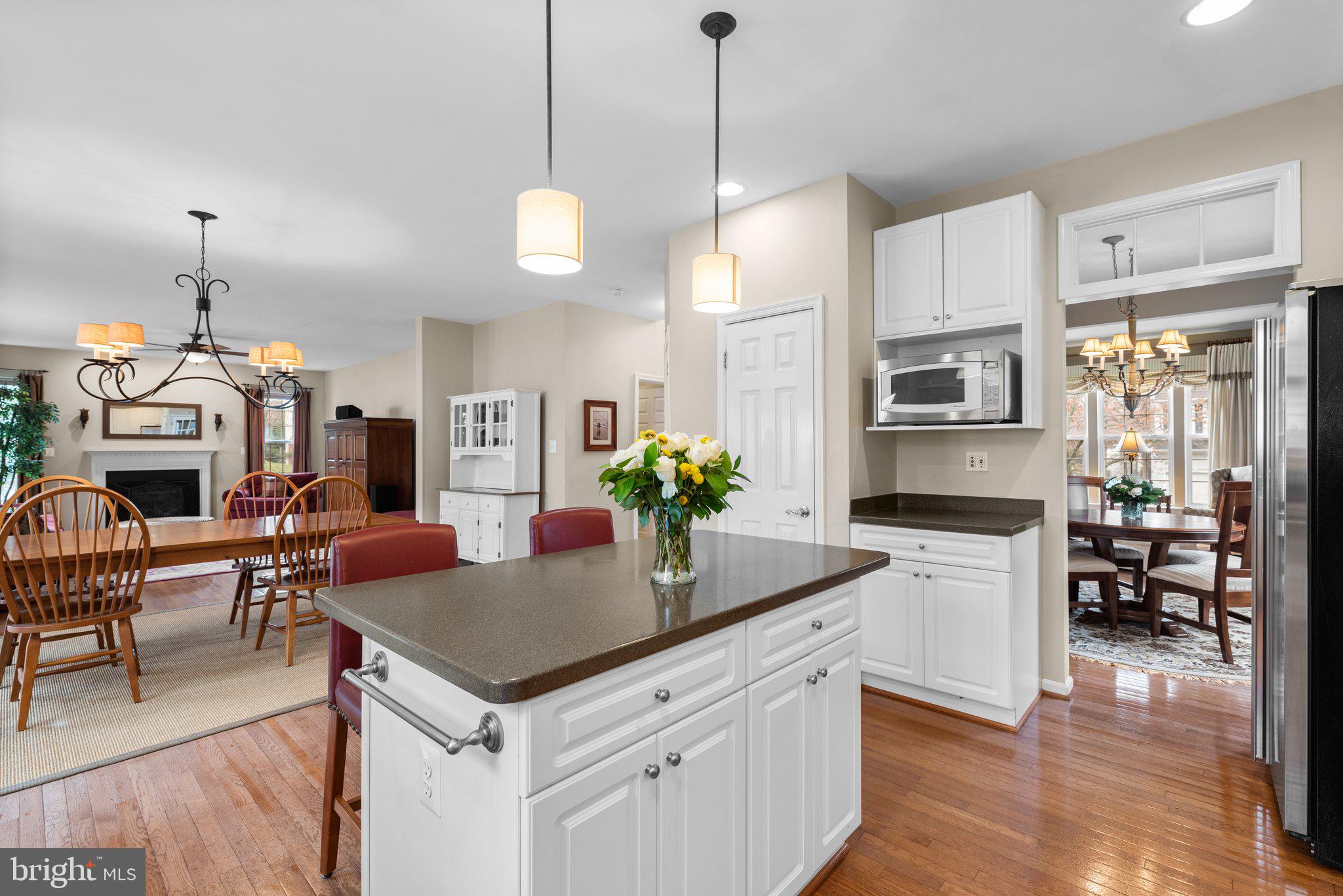 NORTHRIDGE - Residential