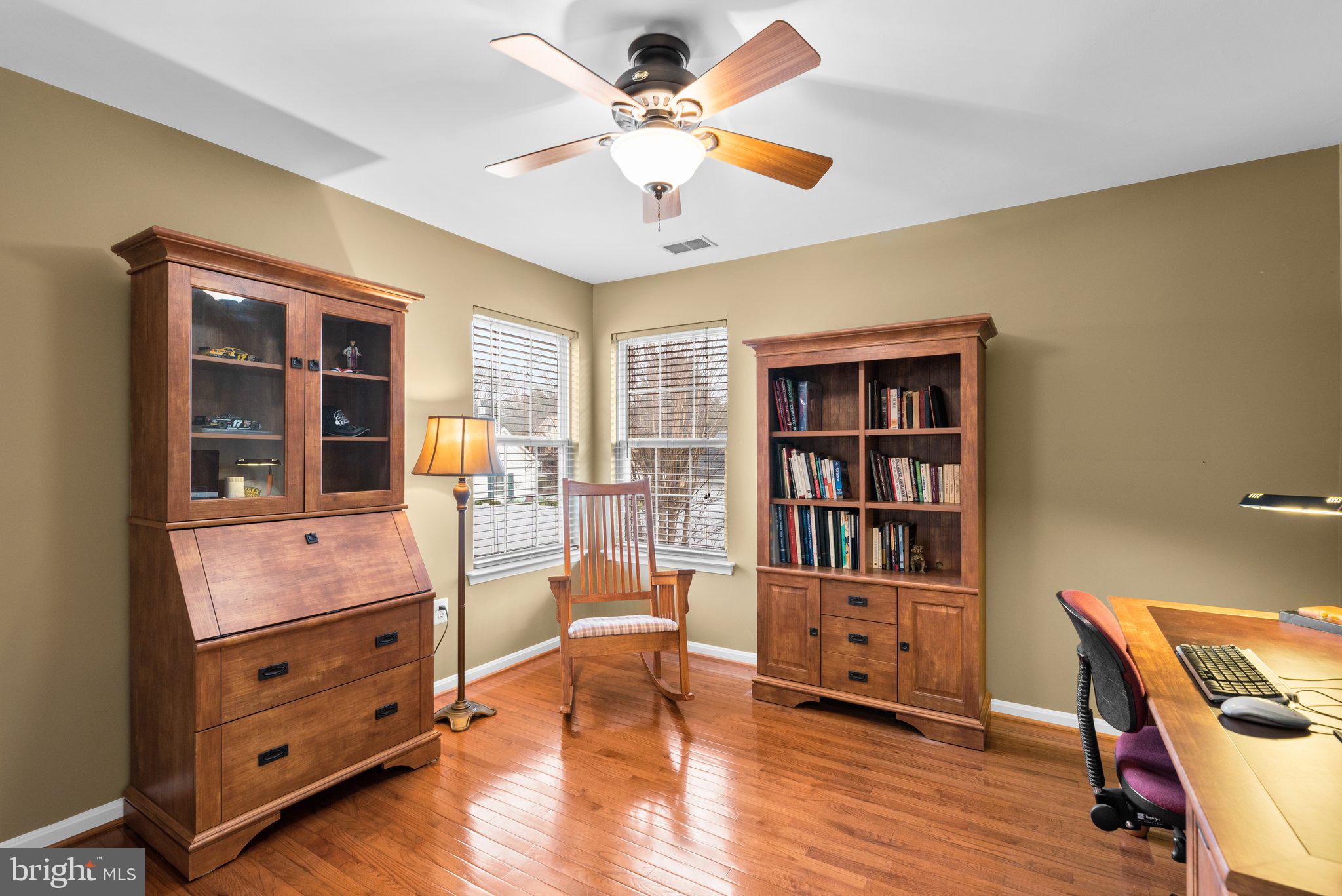 NORTHRIDGE - Residential