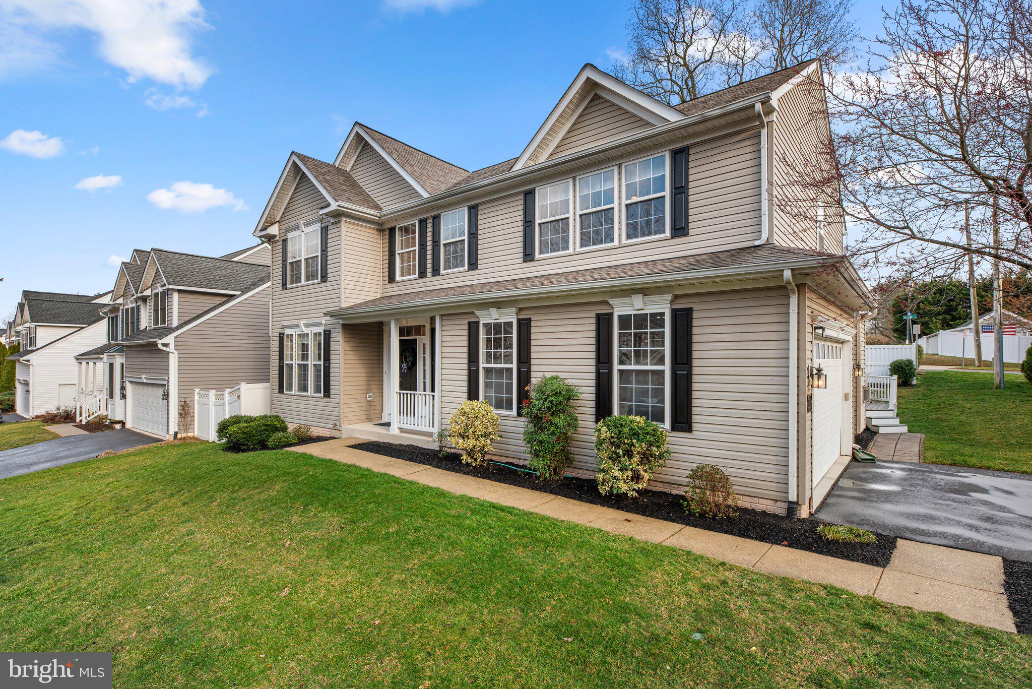 807 NORTHRIDGE WAY