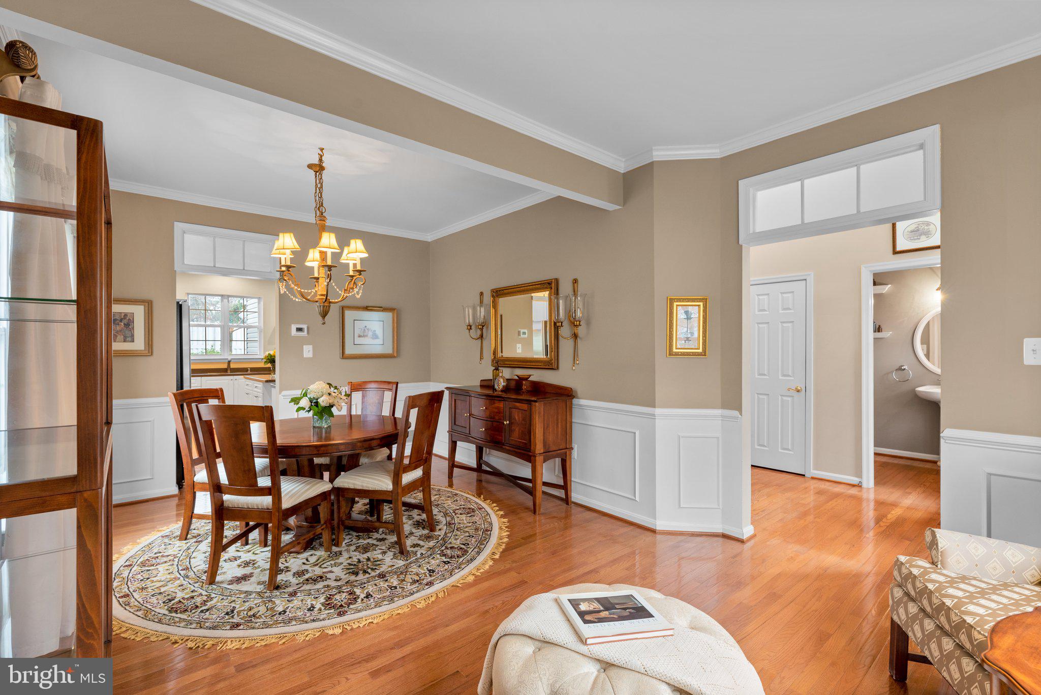 NORTHRIDGE - Residential