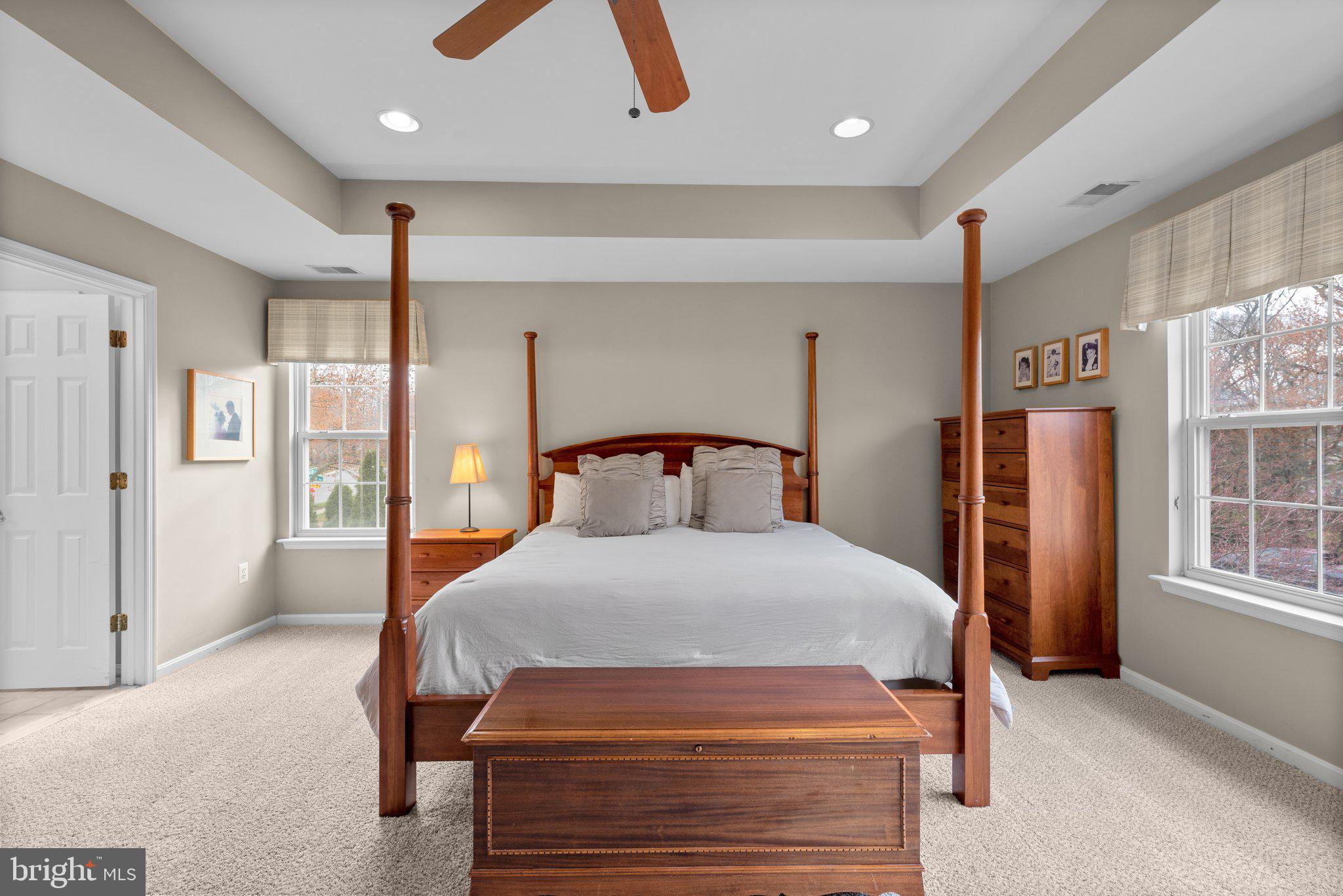 NORTHRIDGE - Residential