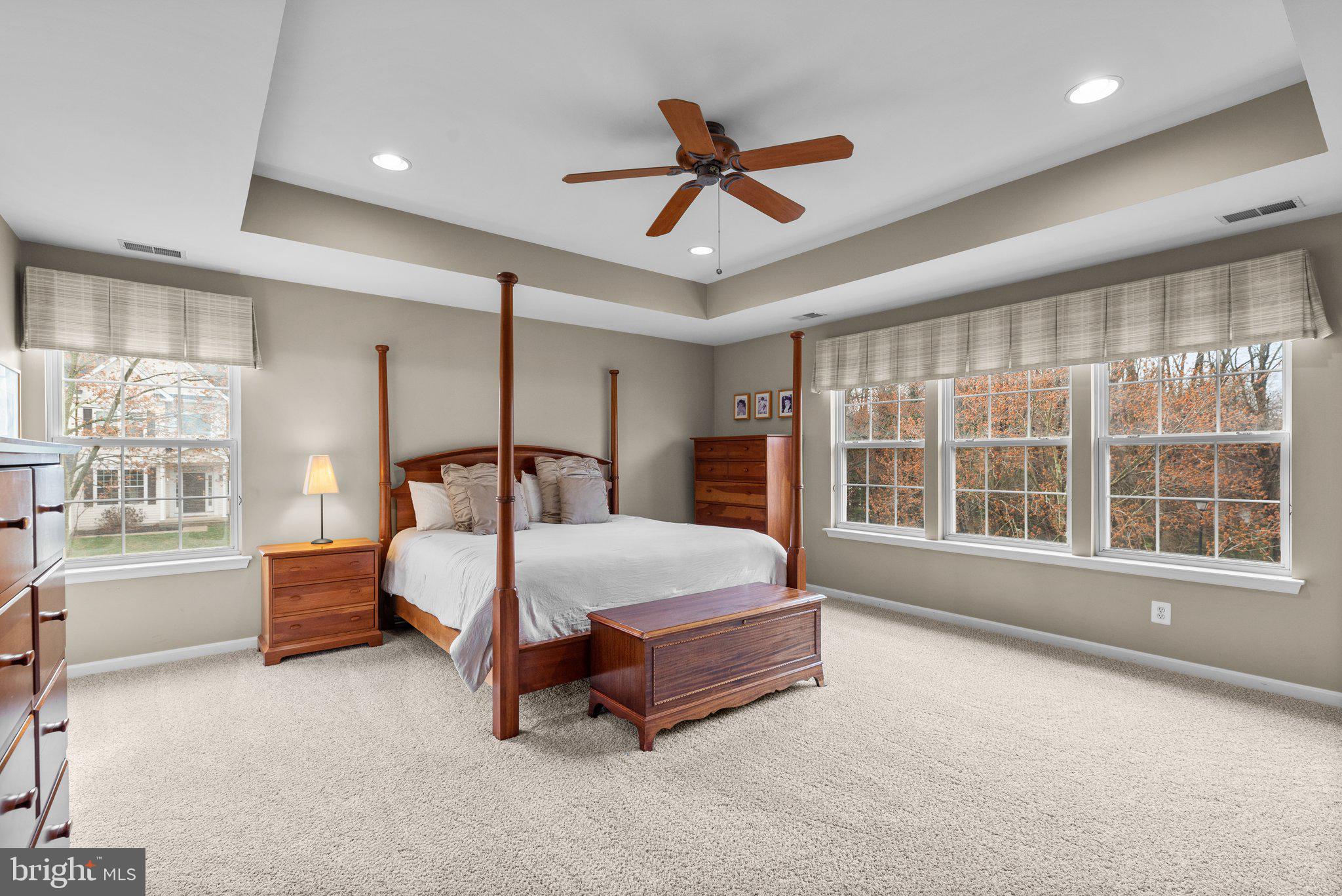 NORTHRIDGE - Residential