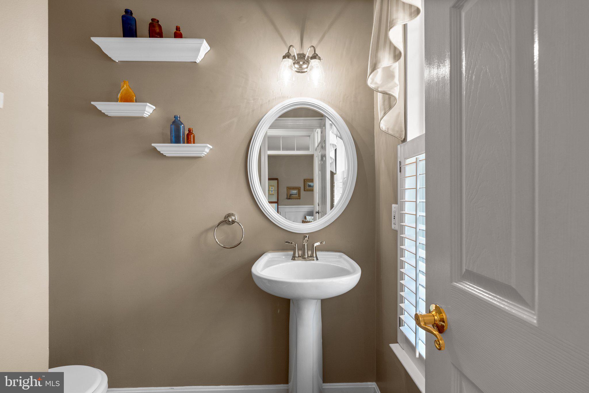 NORTHRIDGE - Residential