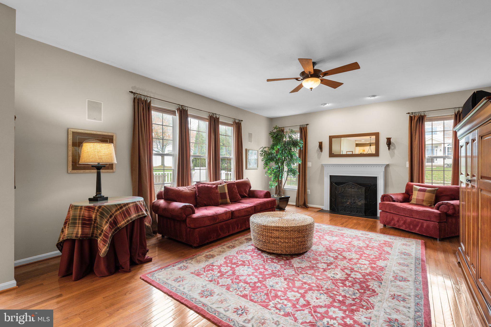 807 NORTHRIDGE WAY