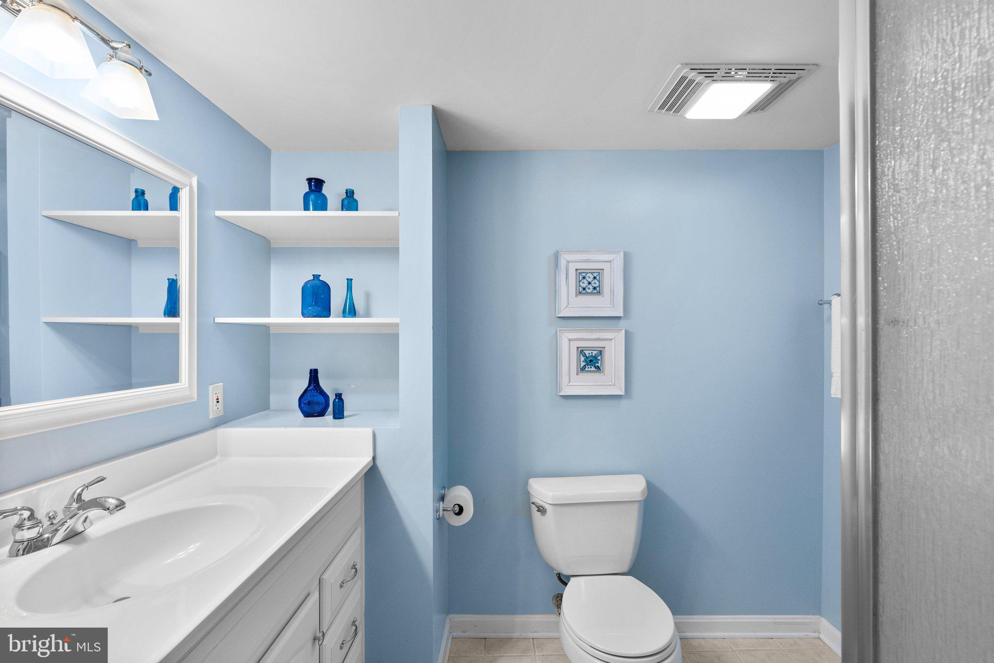 NORTHRIDGE - Residential