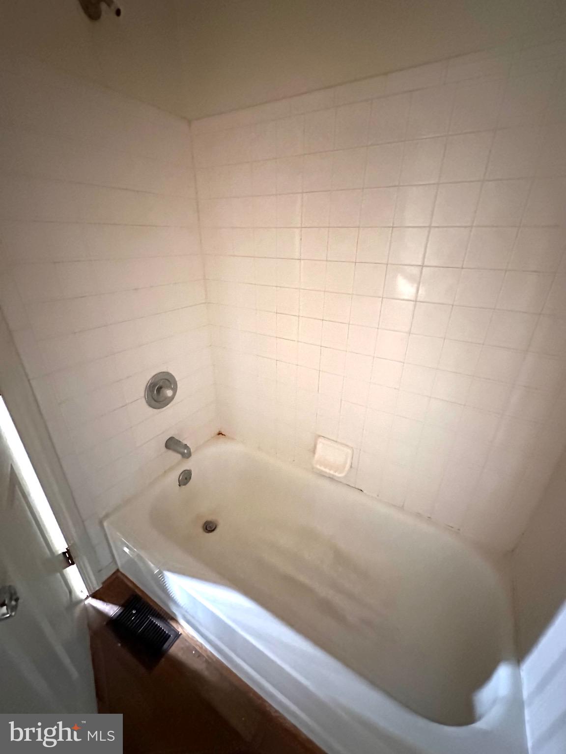 GRACE HARBOUR - Residential