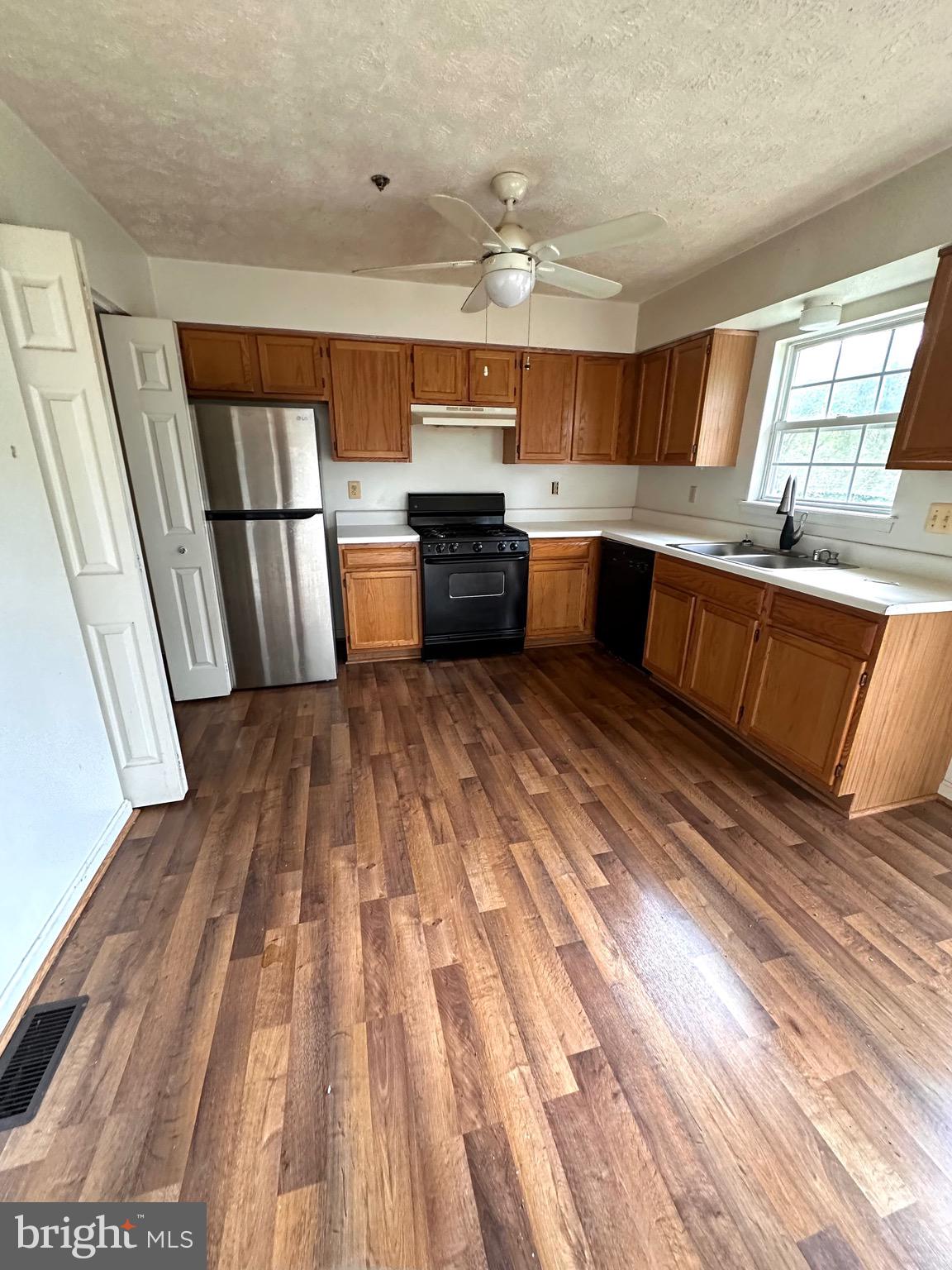 GRACE HARBOUR - Residential