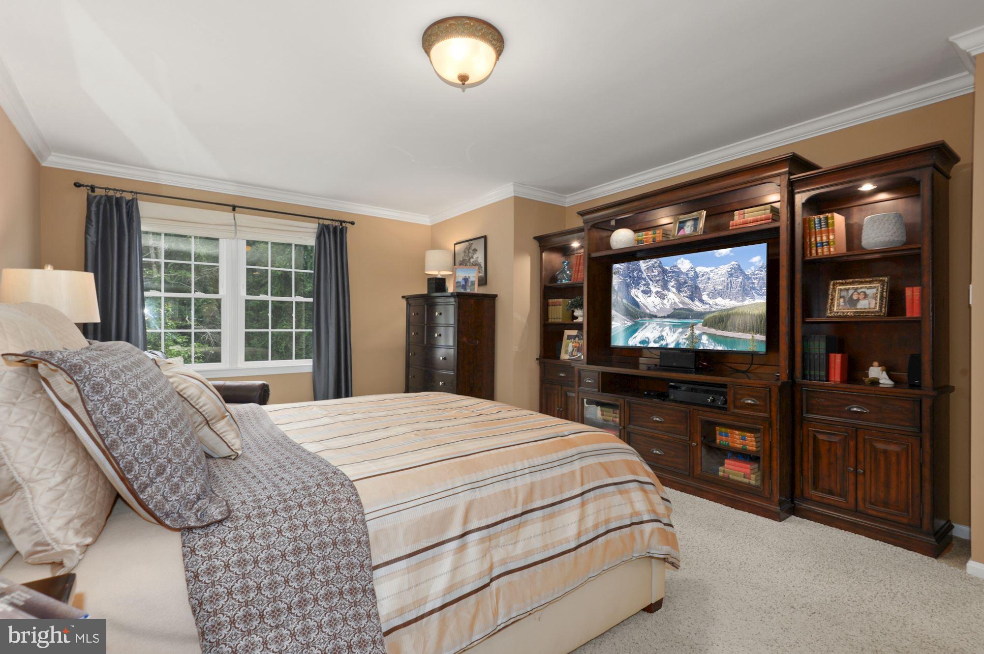 HICKORY CREEK - Residential