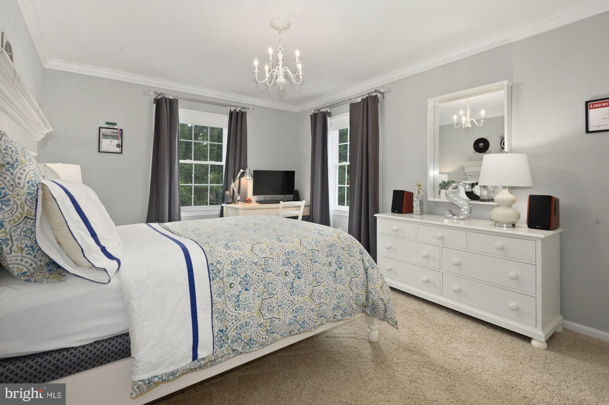 HICKORY CREEK - Residential