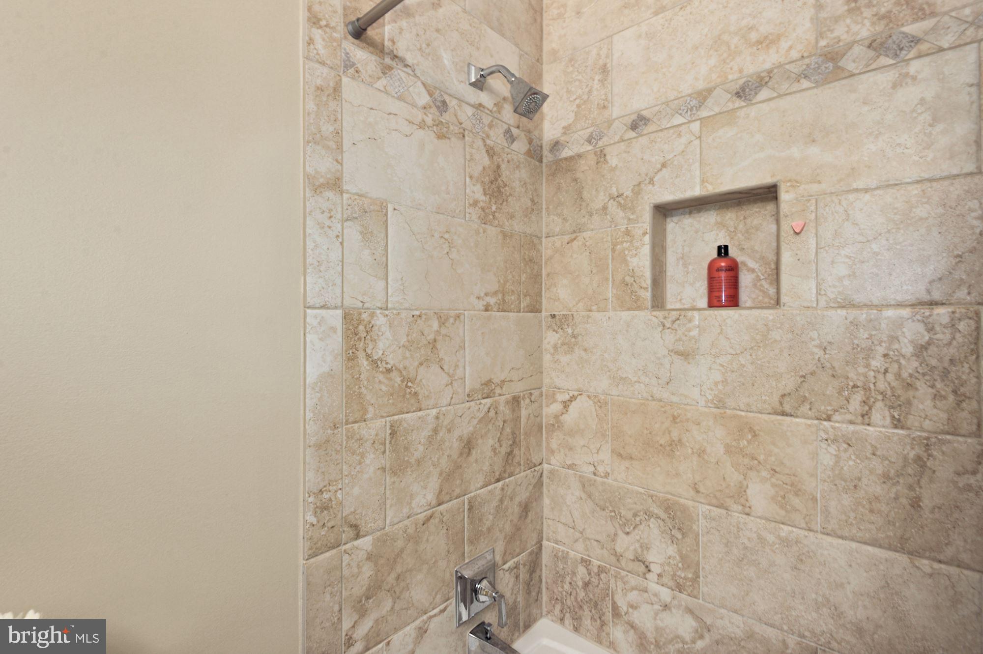 HICKORY CREEK - Residential