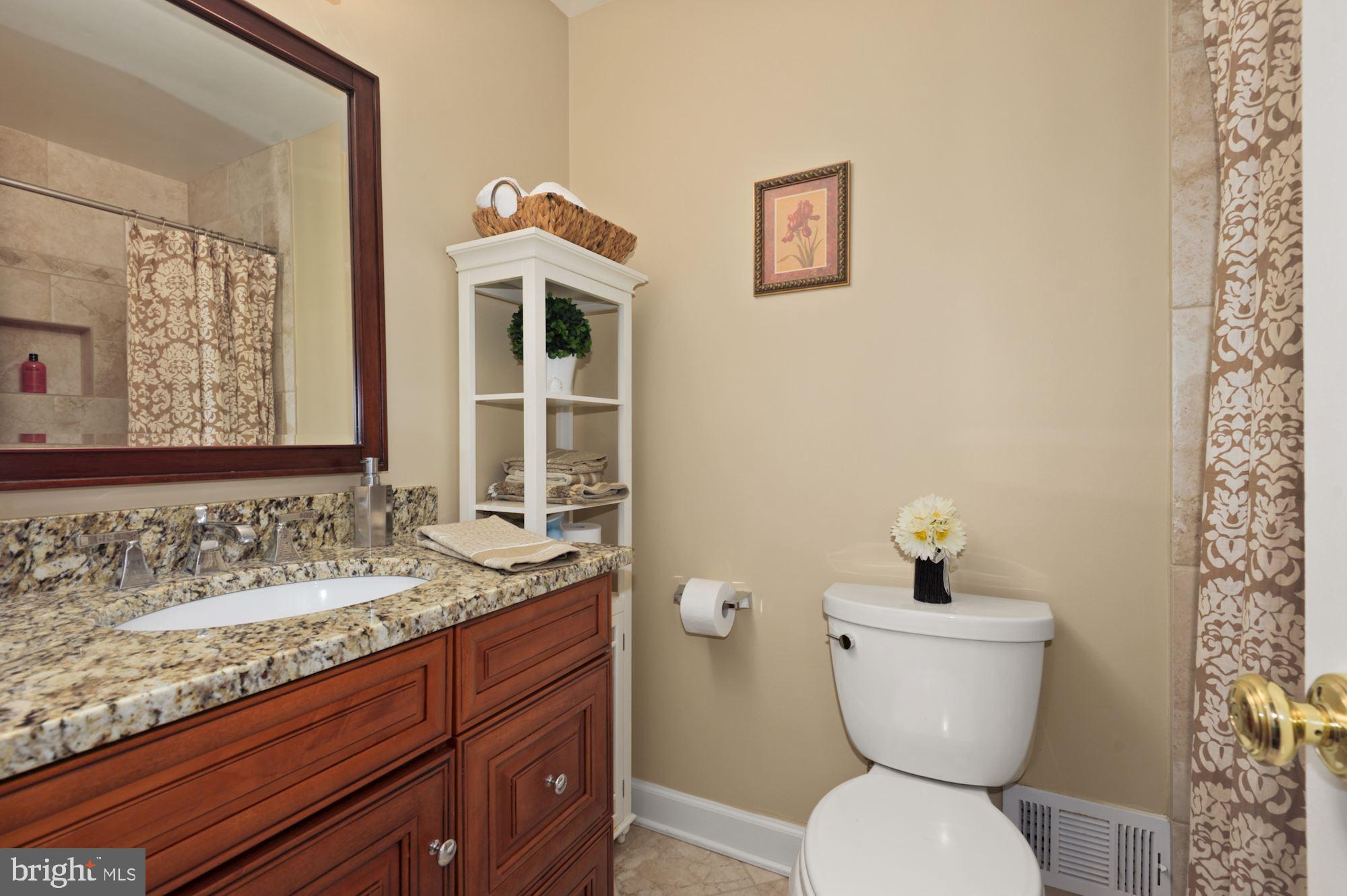 HICKORY CREEK - Residential