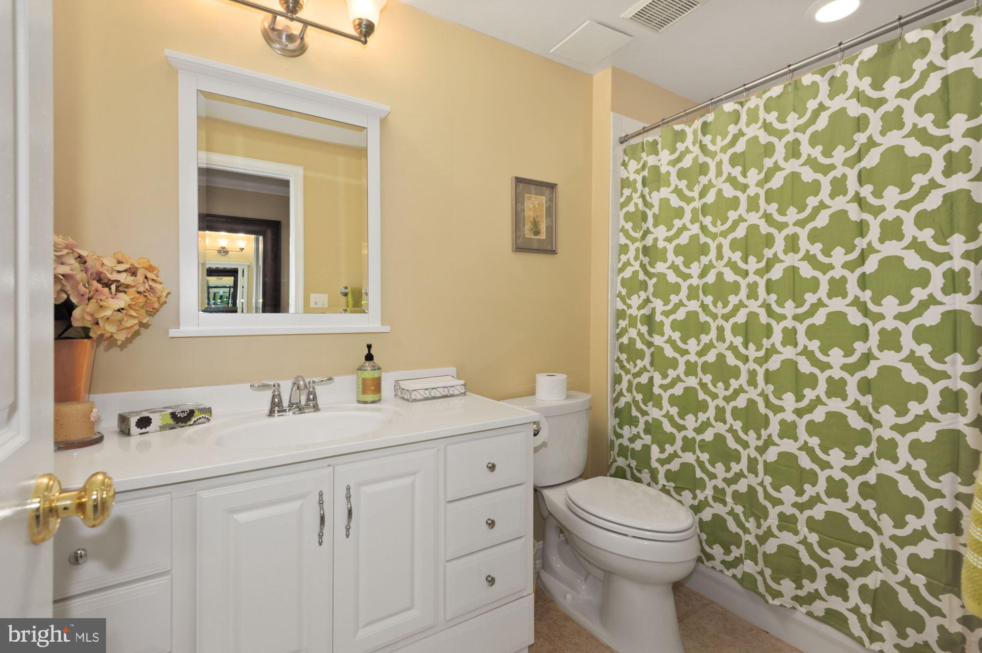 HICKORY CREEK - Residential