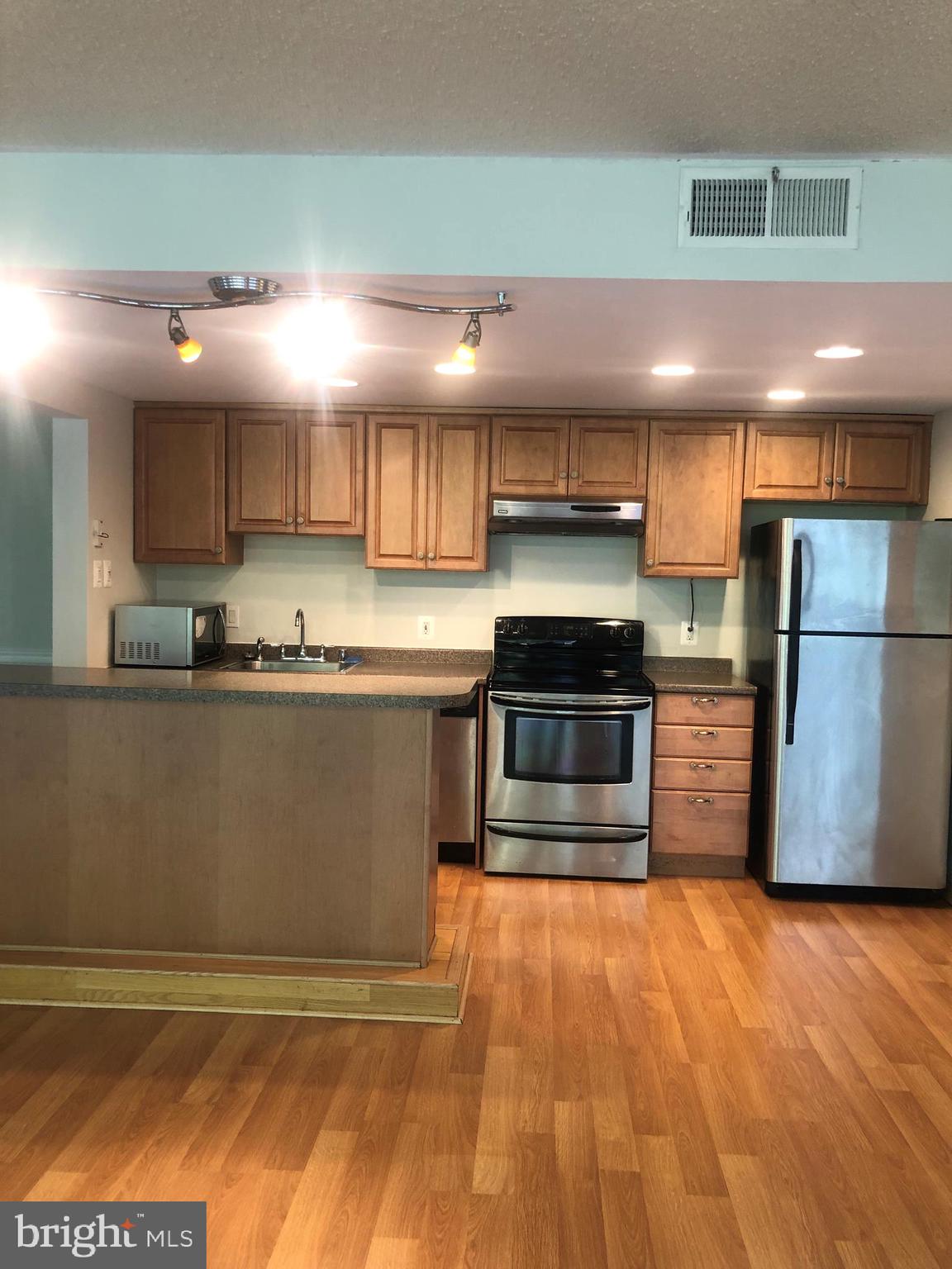 OLYMPUS AT LANDMARK - Residential Lease